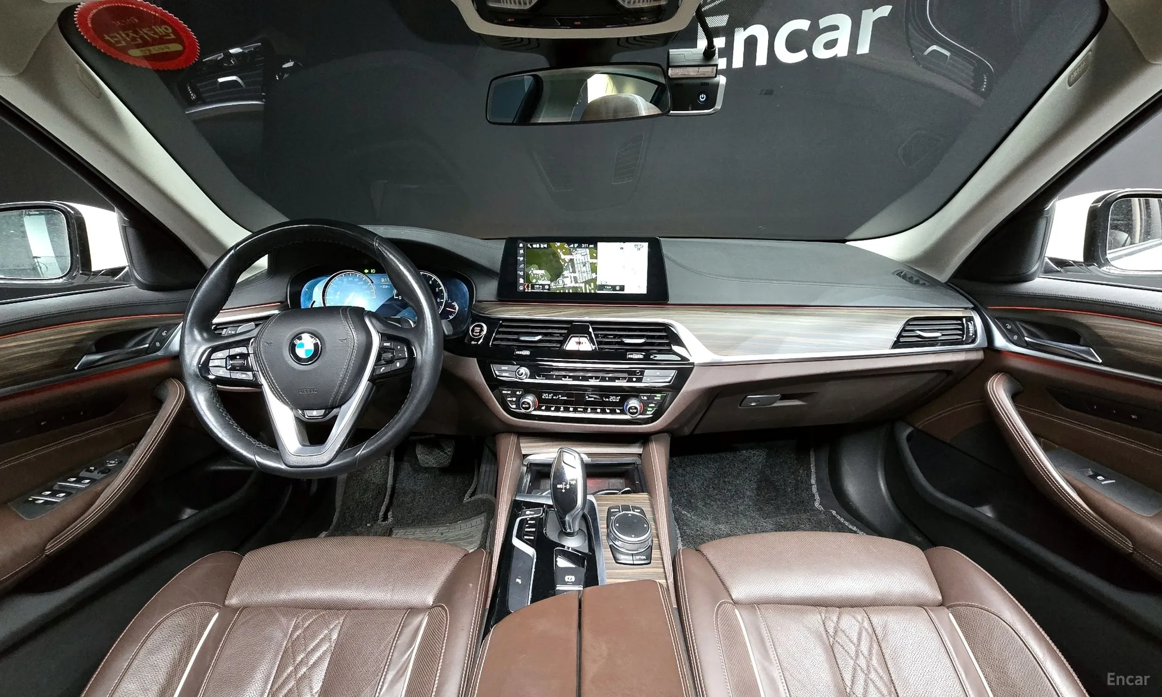 BMW 5 Series (G30) превью 4