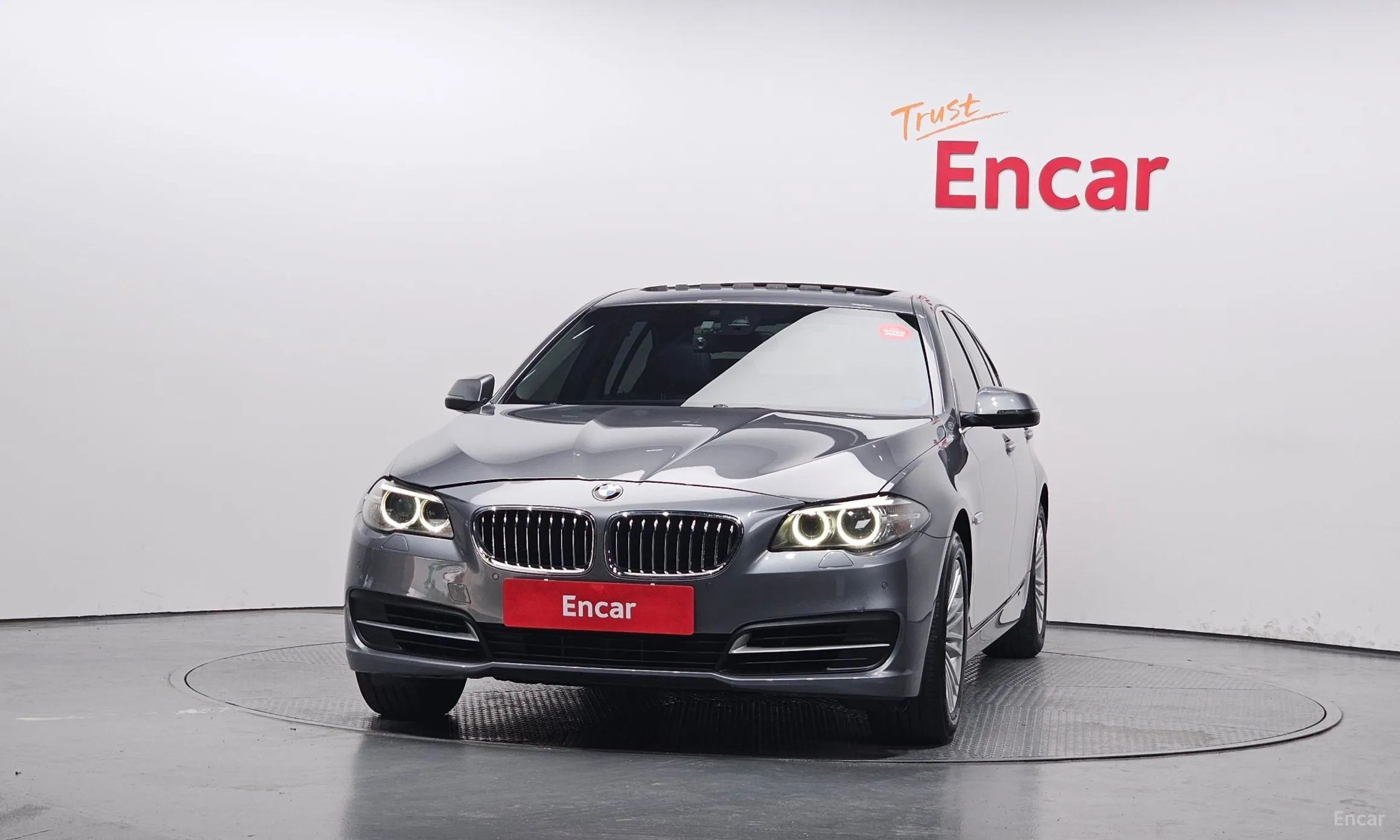 BMW 5 Series (F10) превью 2
