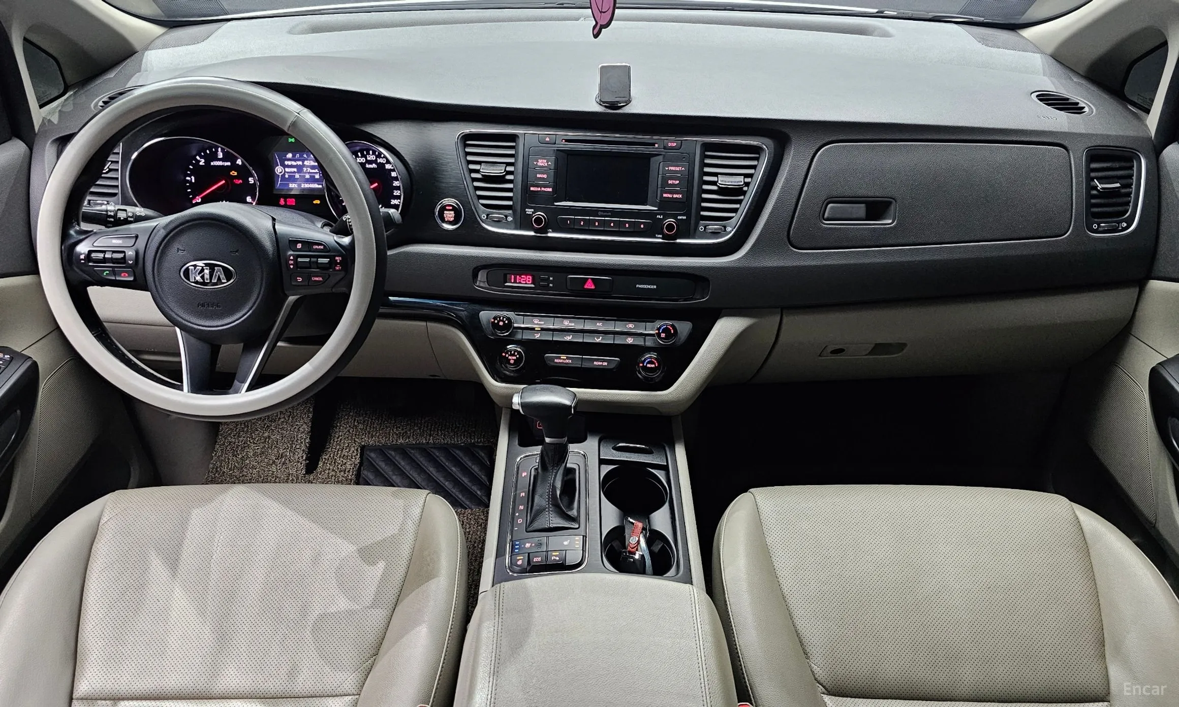 Kia Carnival превью 4