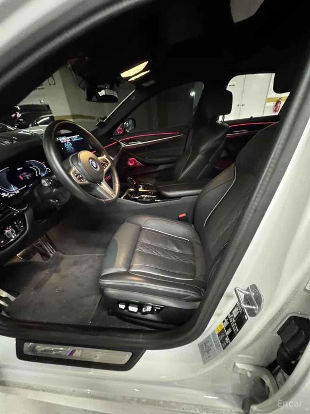 BMW 5 Series (G30) превью 3