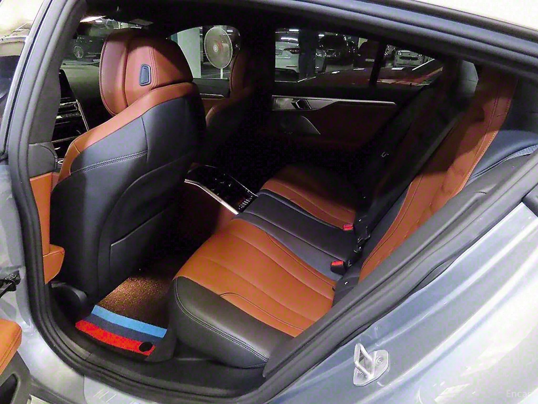 BMW 8-series (G15) превью 4