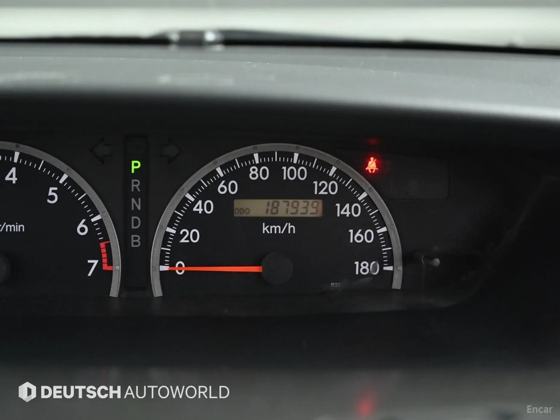 Toyota noah превью 8