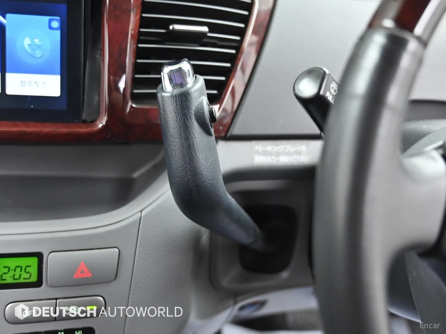 Toyota noah превью 9