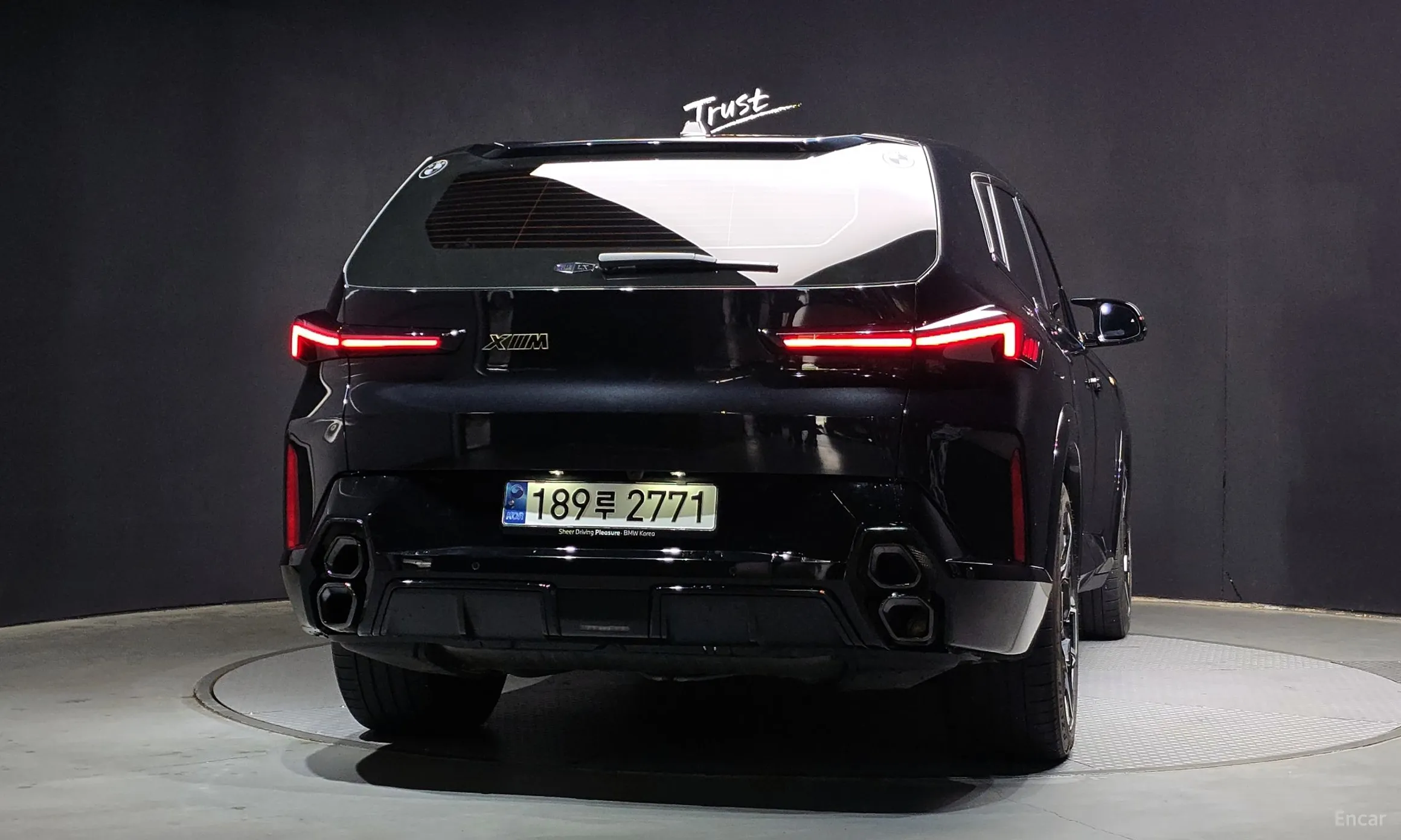 BMW XM (G09) превью 3