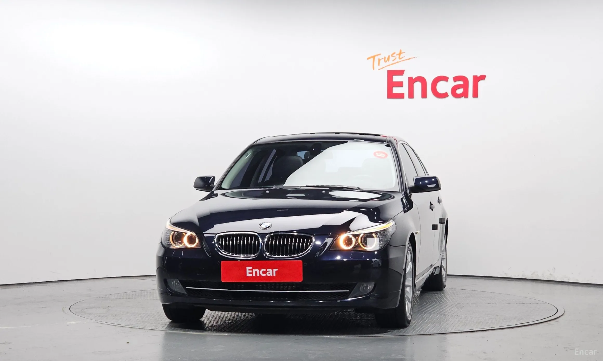 BMW 5 Series (E60) превью 2