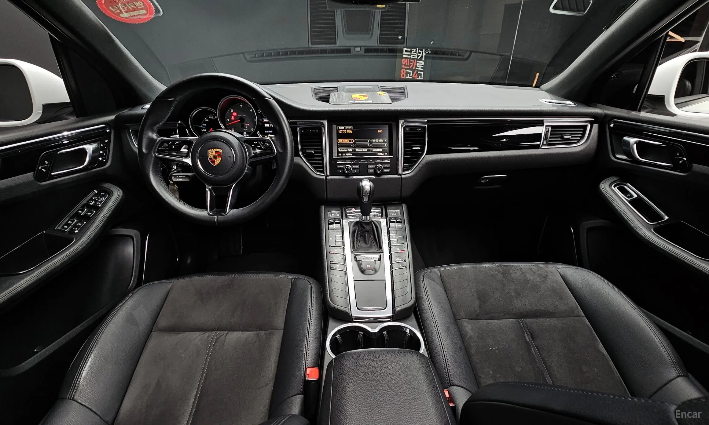 Porsche Macan превью 4