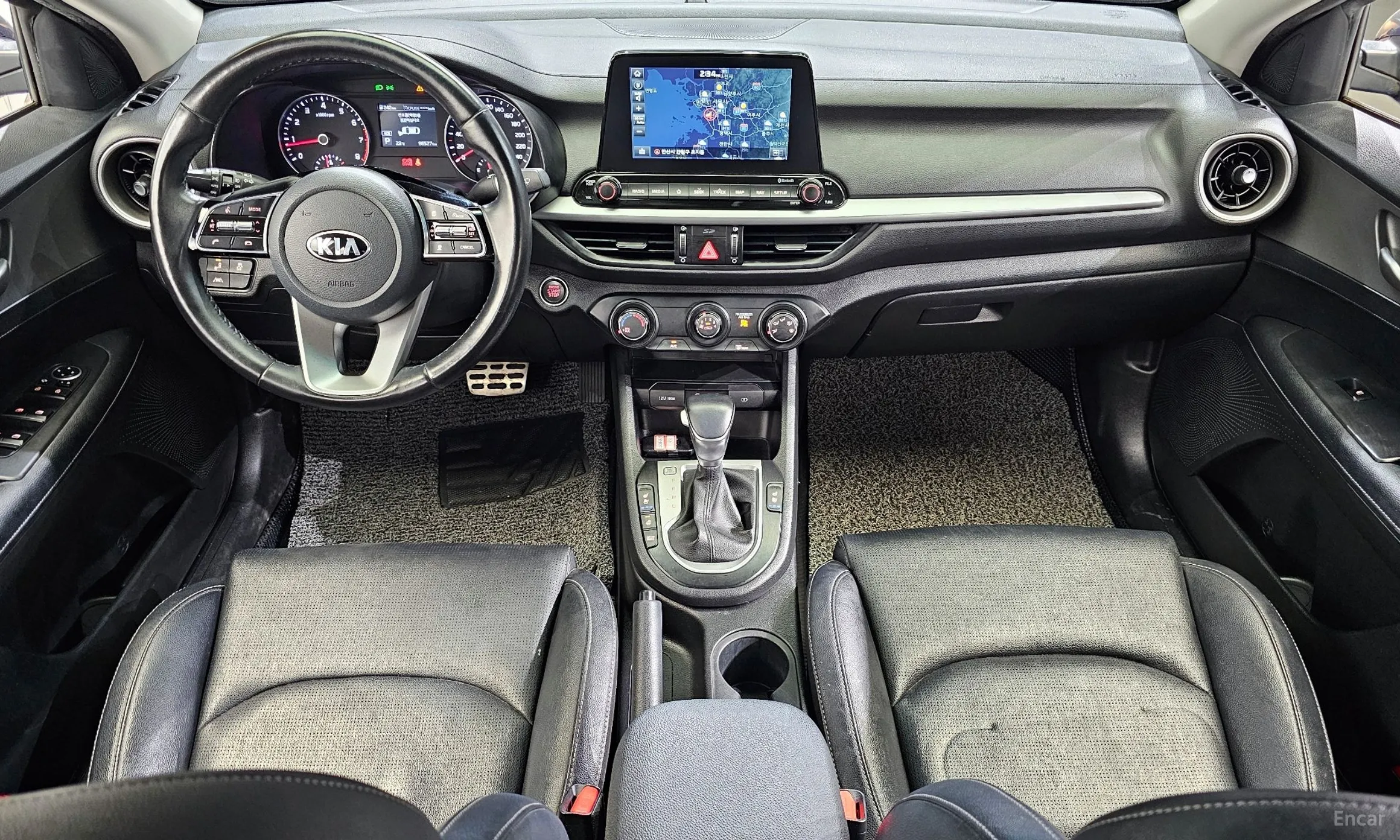 Kia K3 превью 4