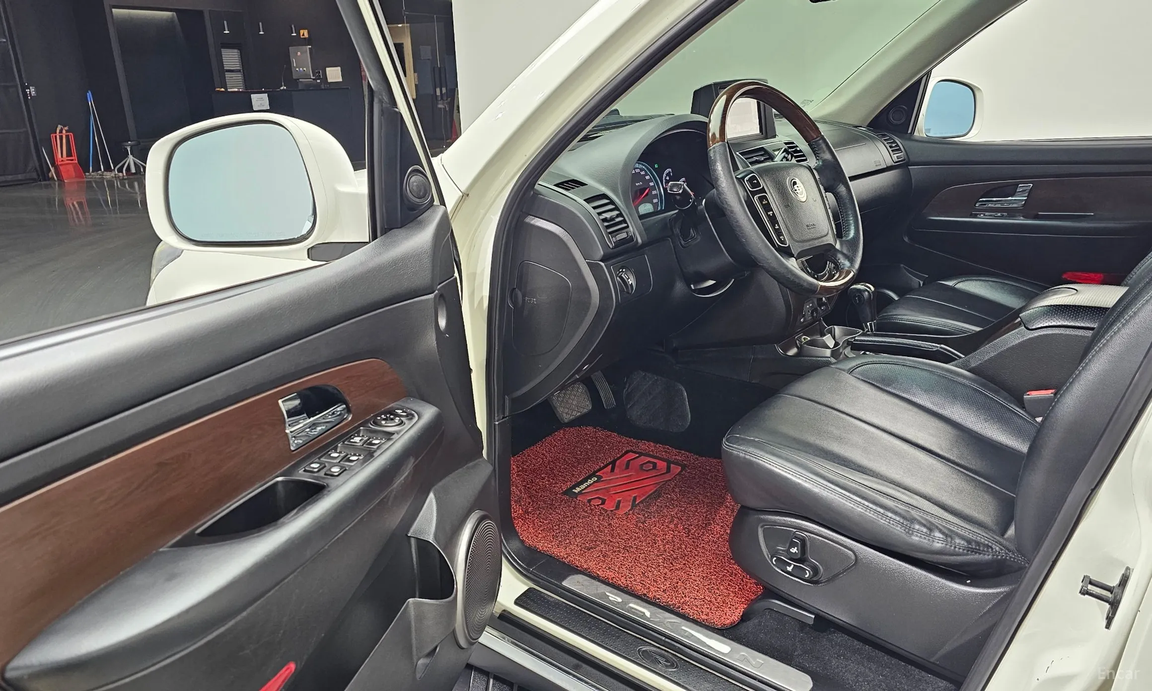 KG Mobility (SsangYong) Rexton W превью 11