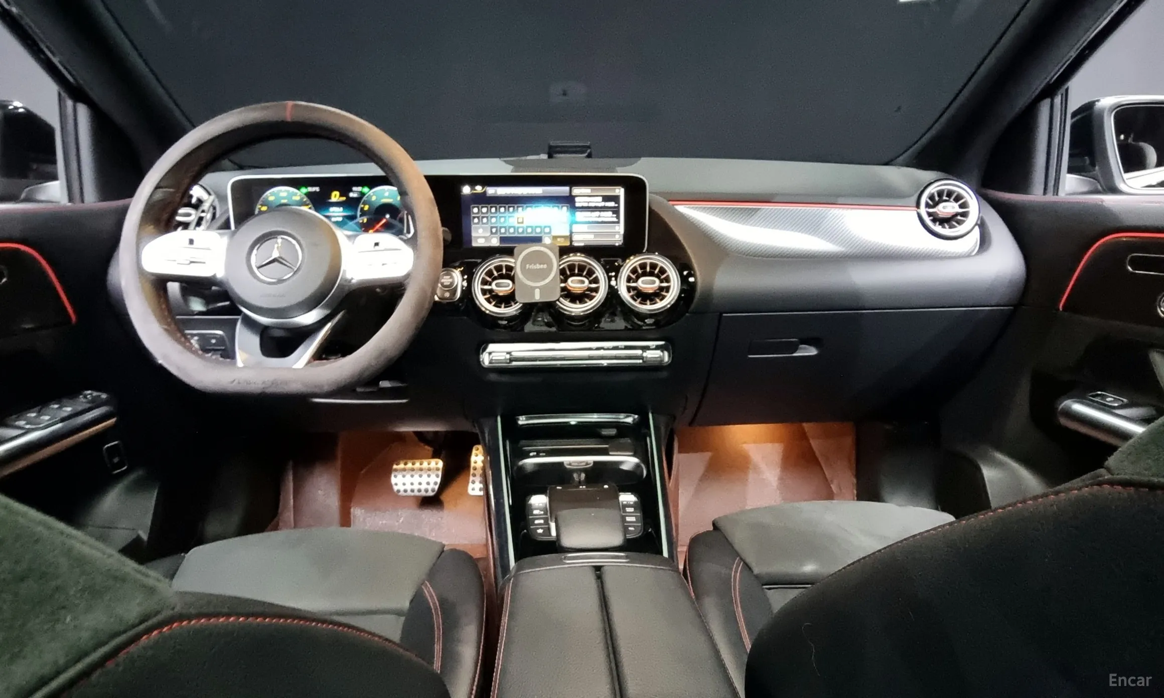 Mercedes Benz GLA-Class H247 превью 4