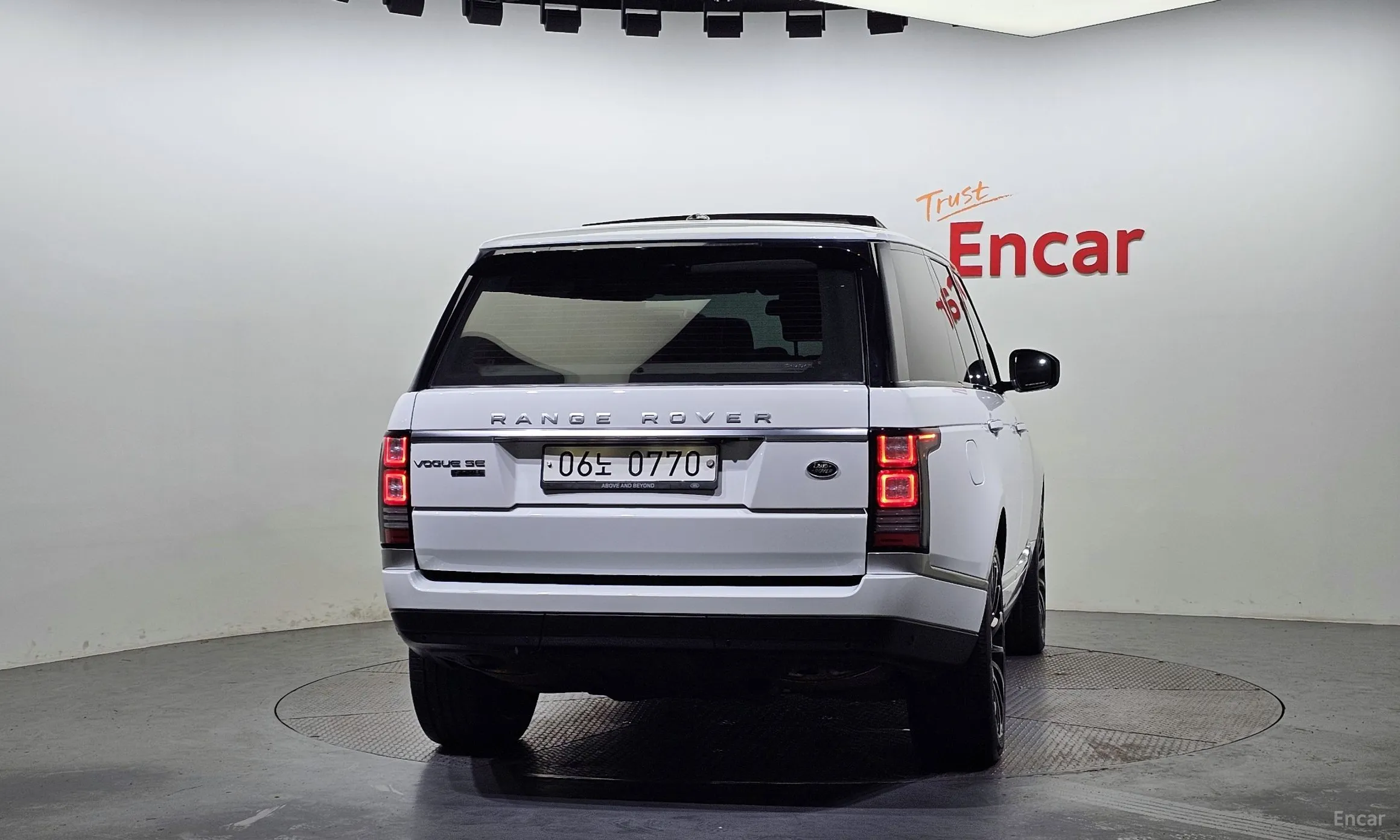 Land Rover Range Rover 4th Generation превью 3