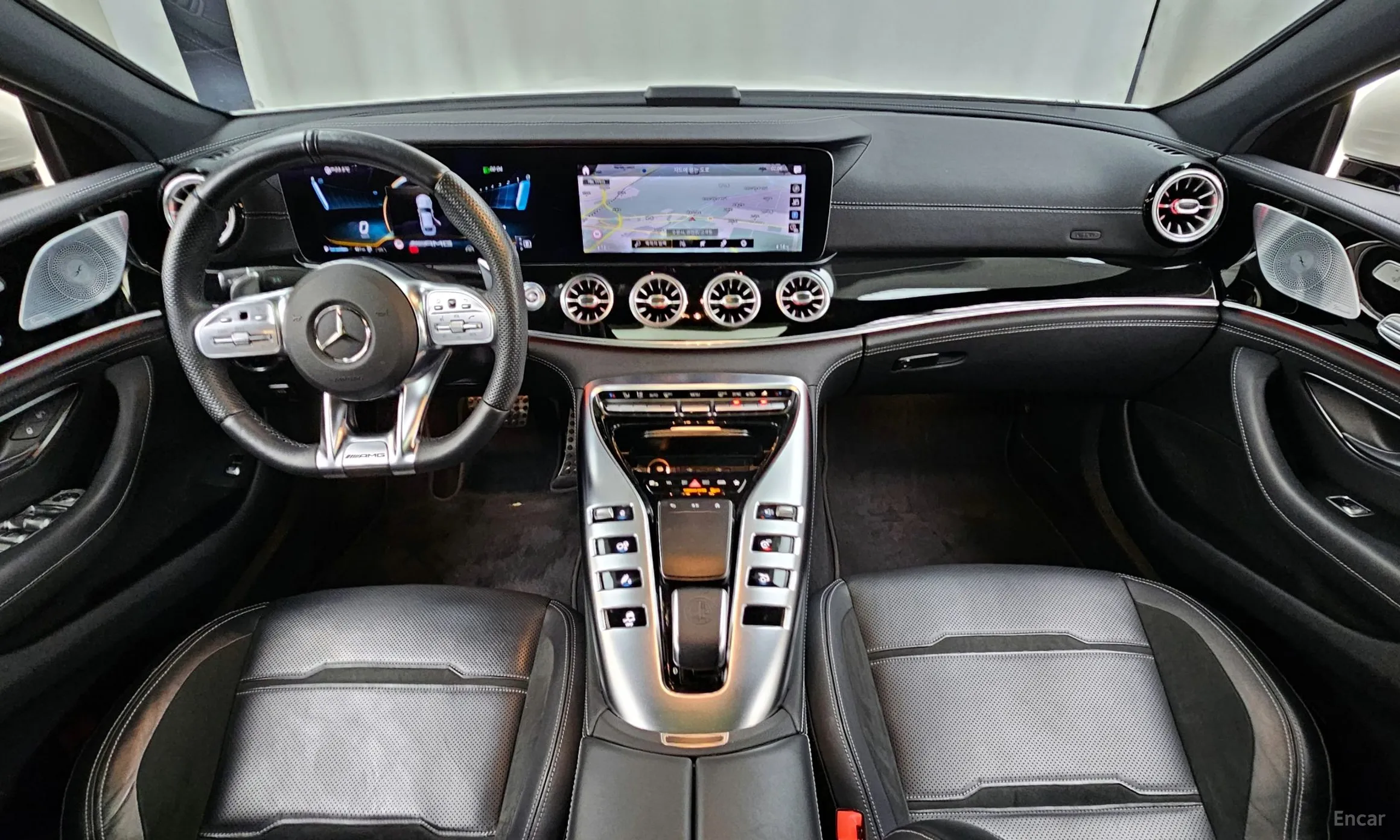 Mercedes Benz AMG GT превью 4