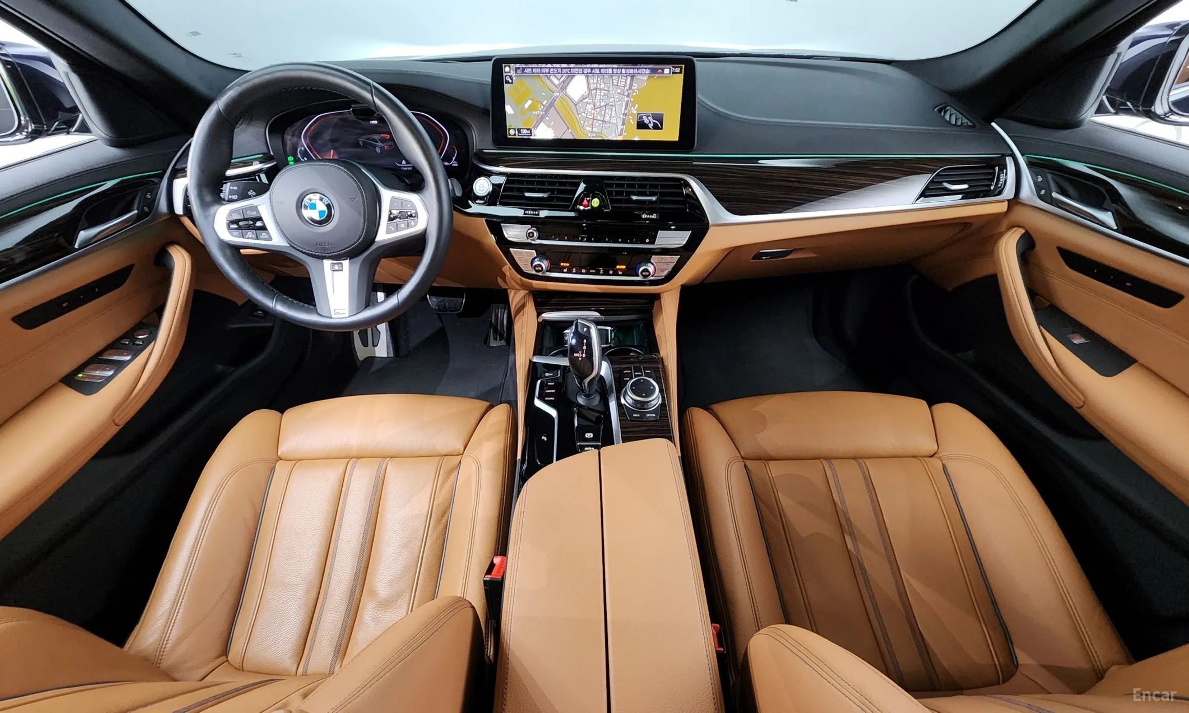 BMW 5 Series (G30) превью 4