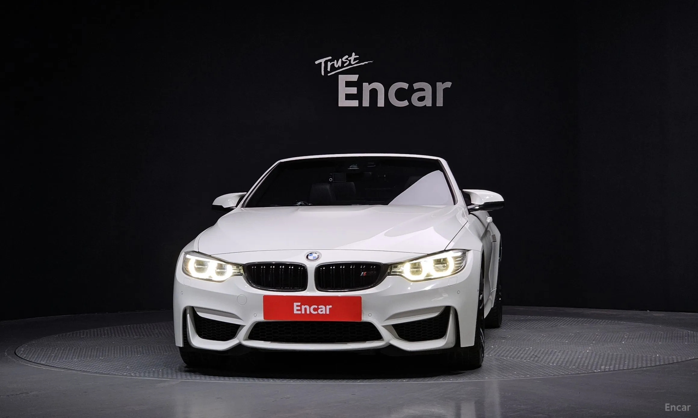 BMW M4 (F82)