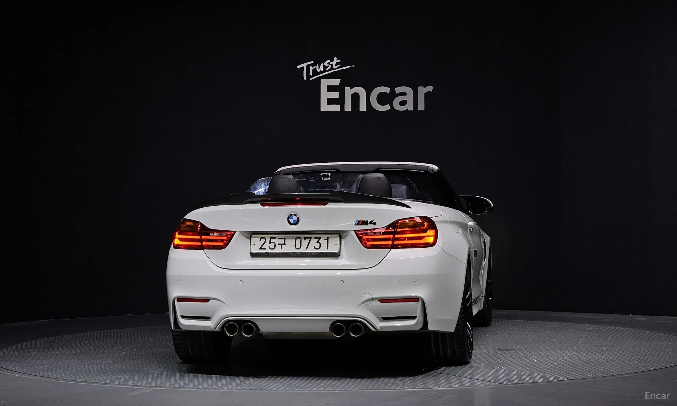BMW M4 (F82) превью 3