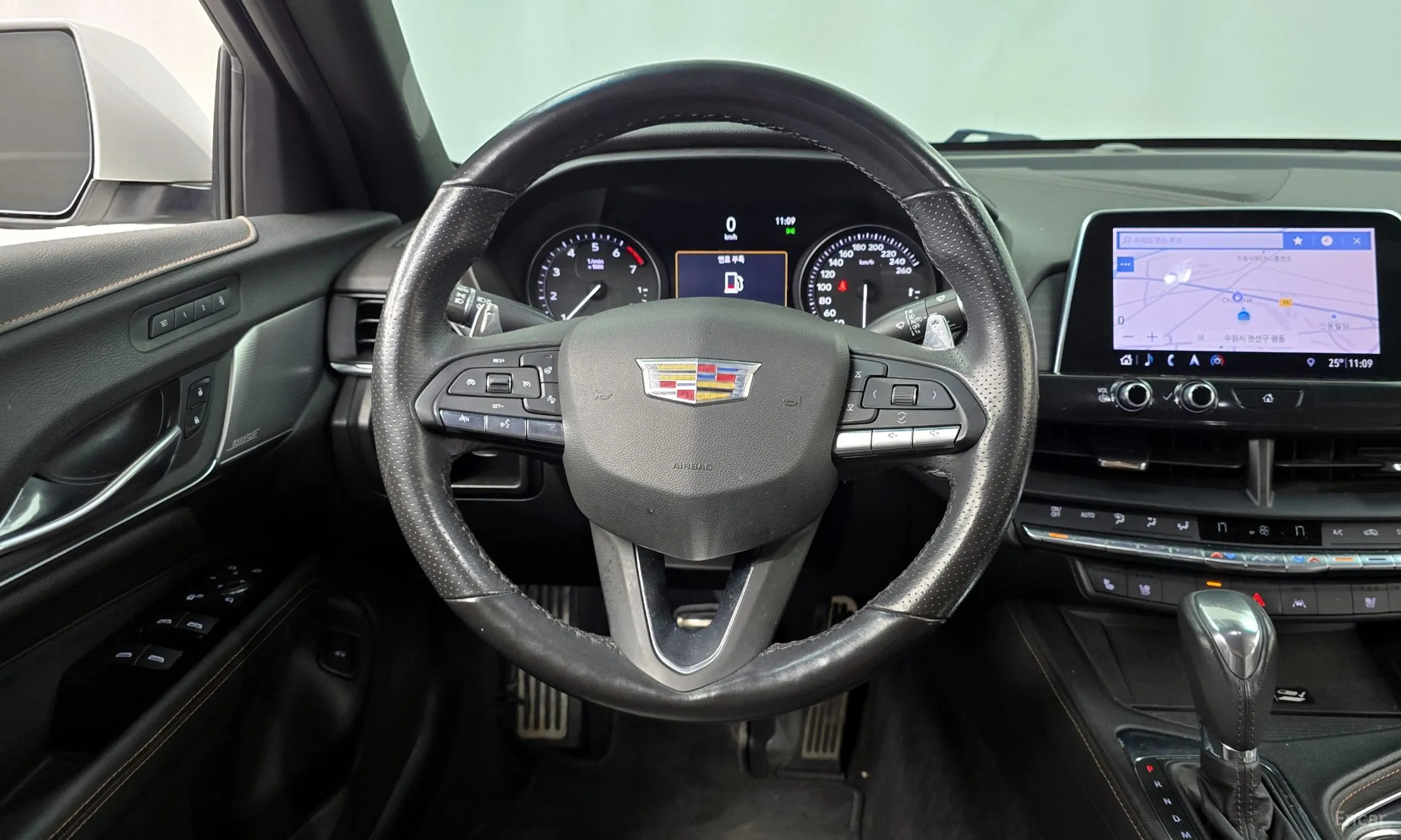 Cadillac CT4 превью 13