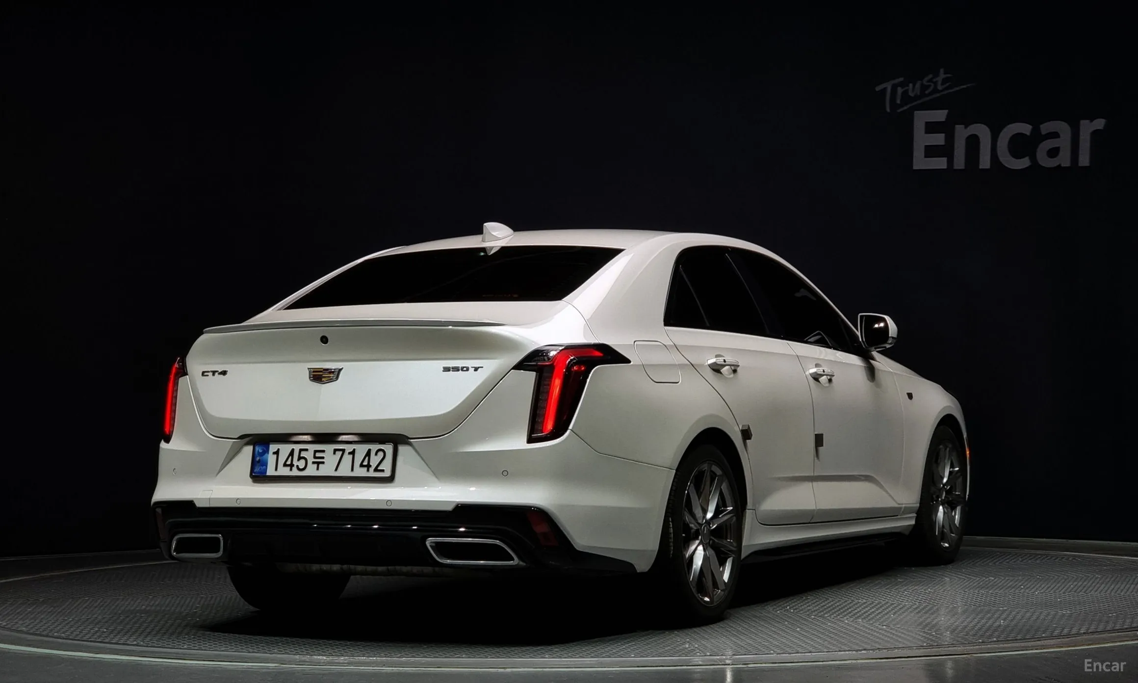 Cadillac CT4