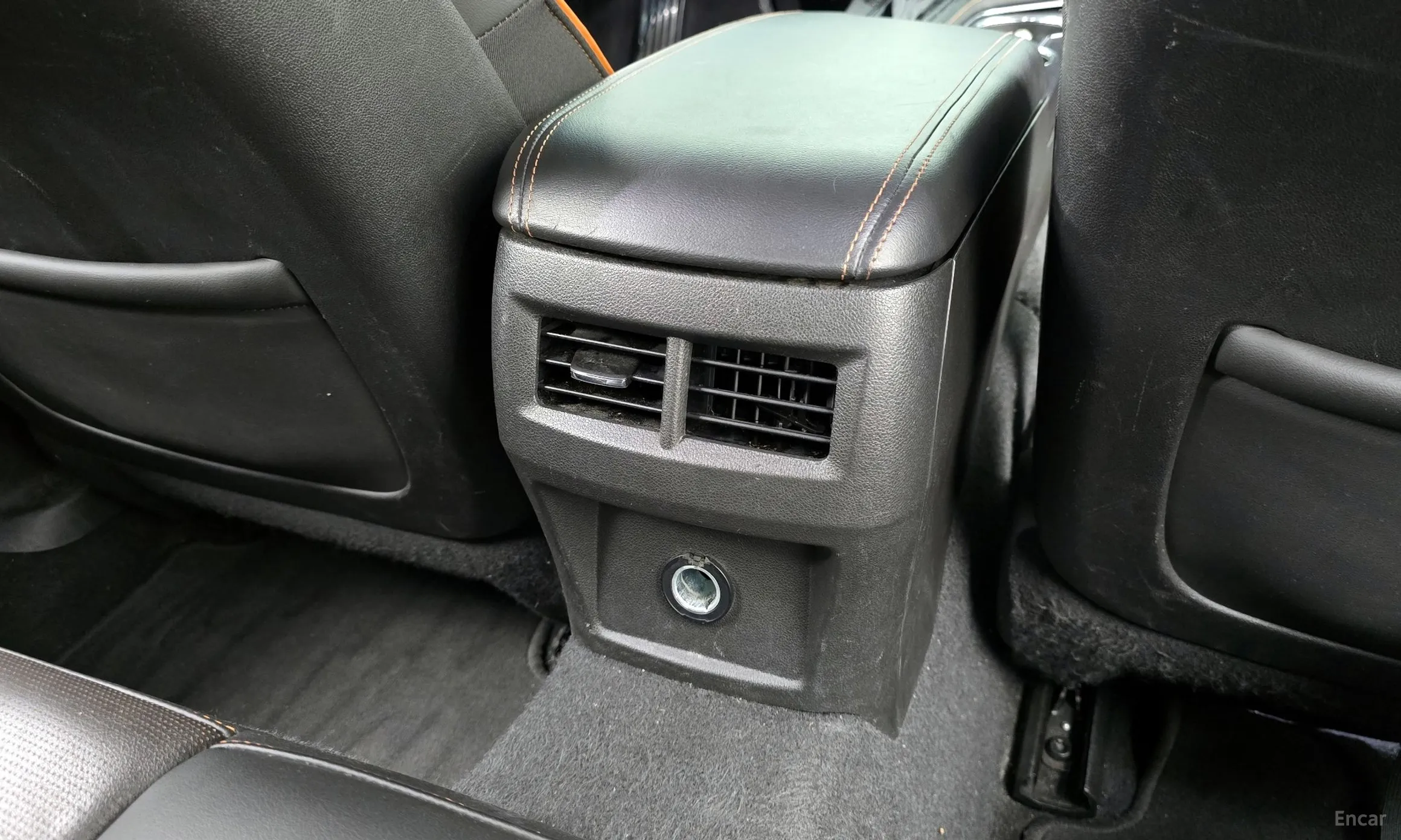 Cadillac CT4 превью 19