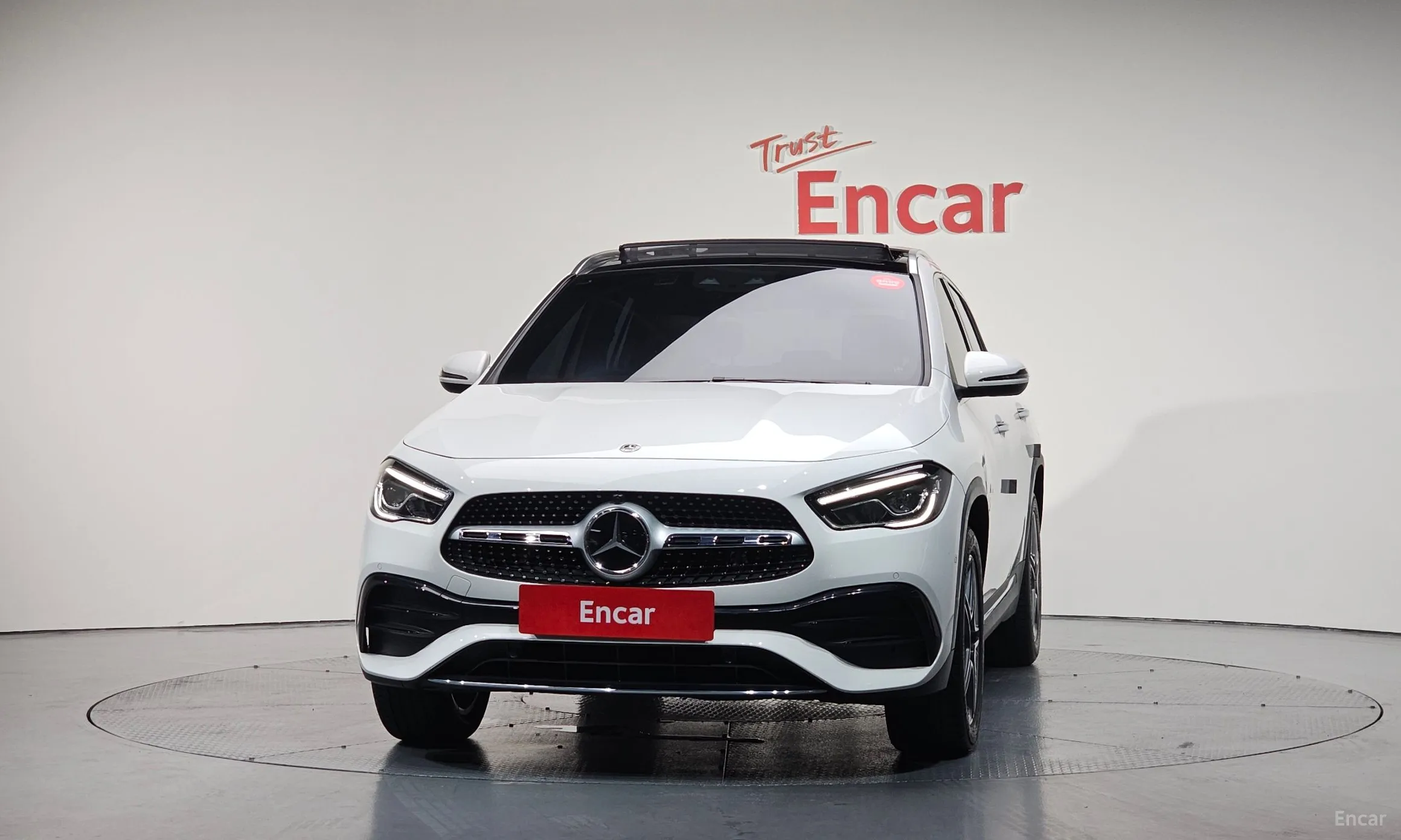 Mercedes Benz GLA-Class H247