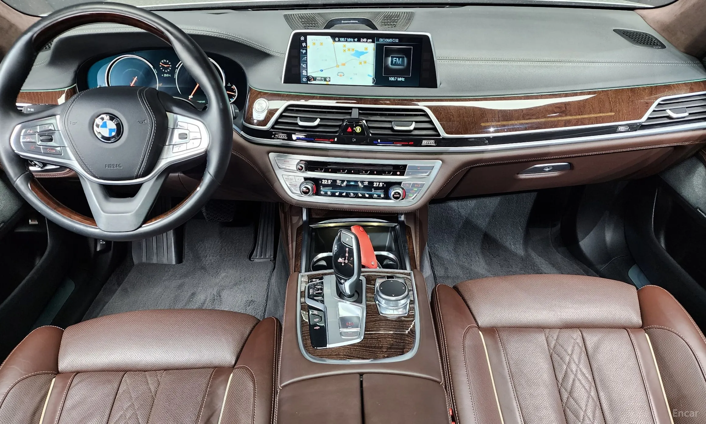 BMW 7 Series (G11) превью 4