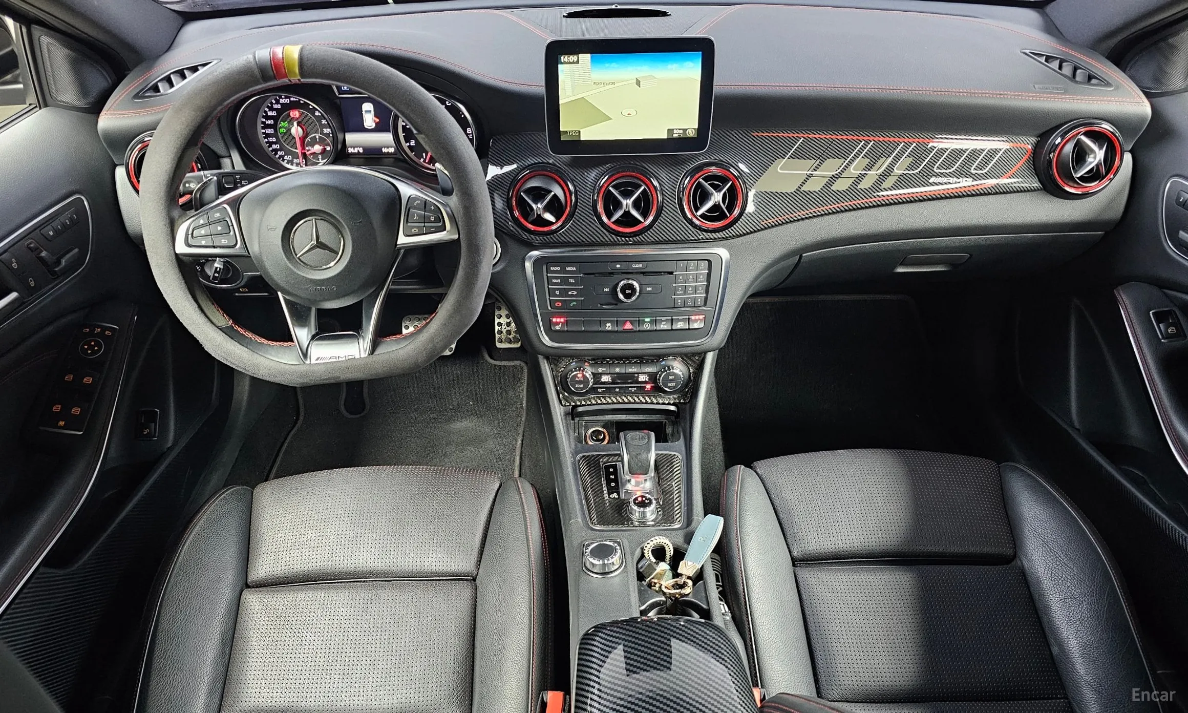 Mercedes Benz GLA-Class X156 превью 4