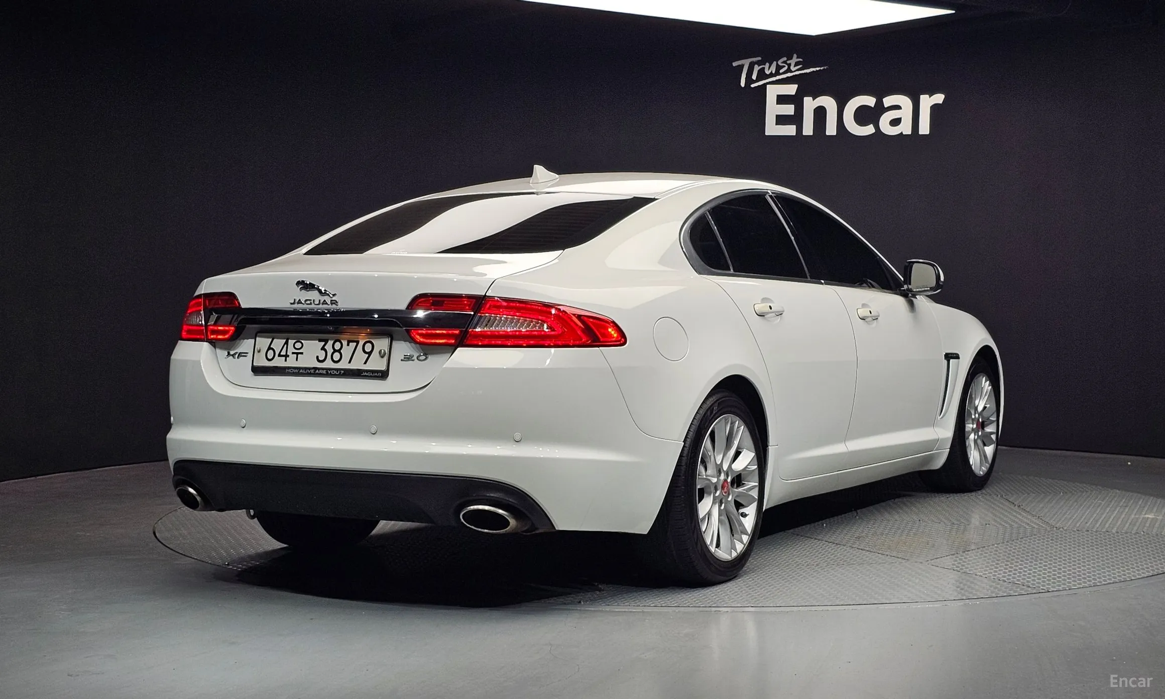 Jaguar New XF превью 2
