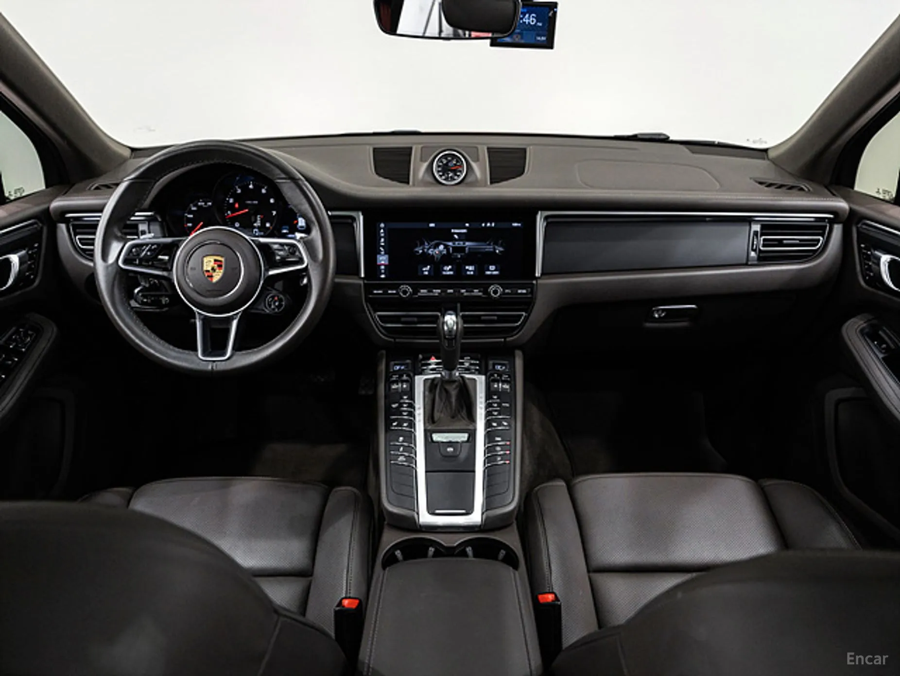 Porsche Macan превью 4