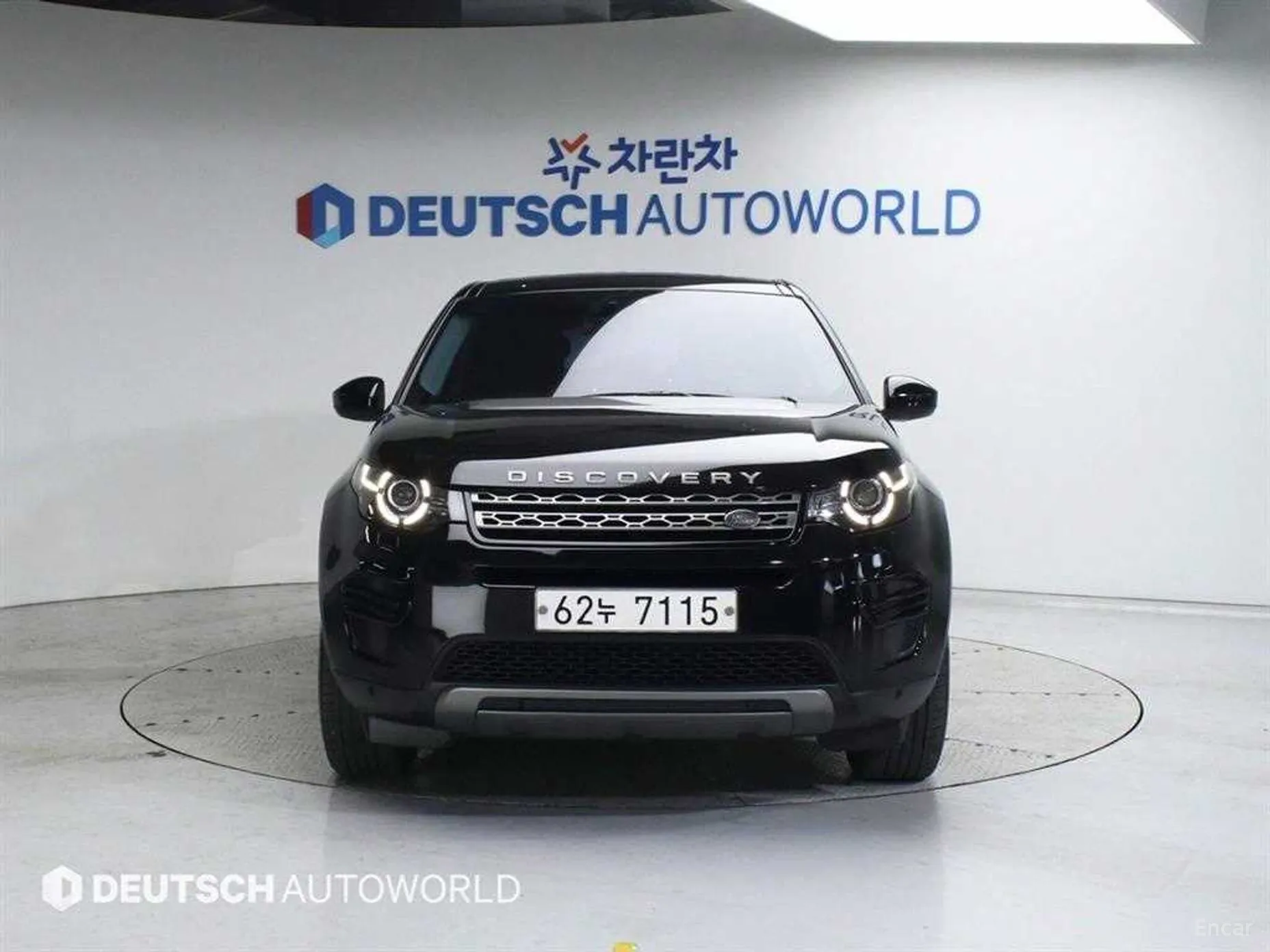 Land Rover Discovery Sports превью 2