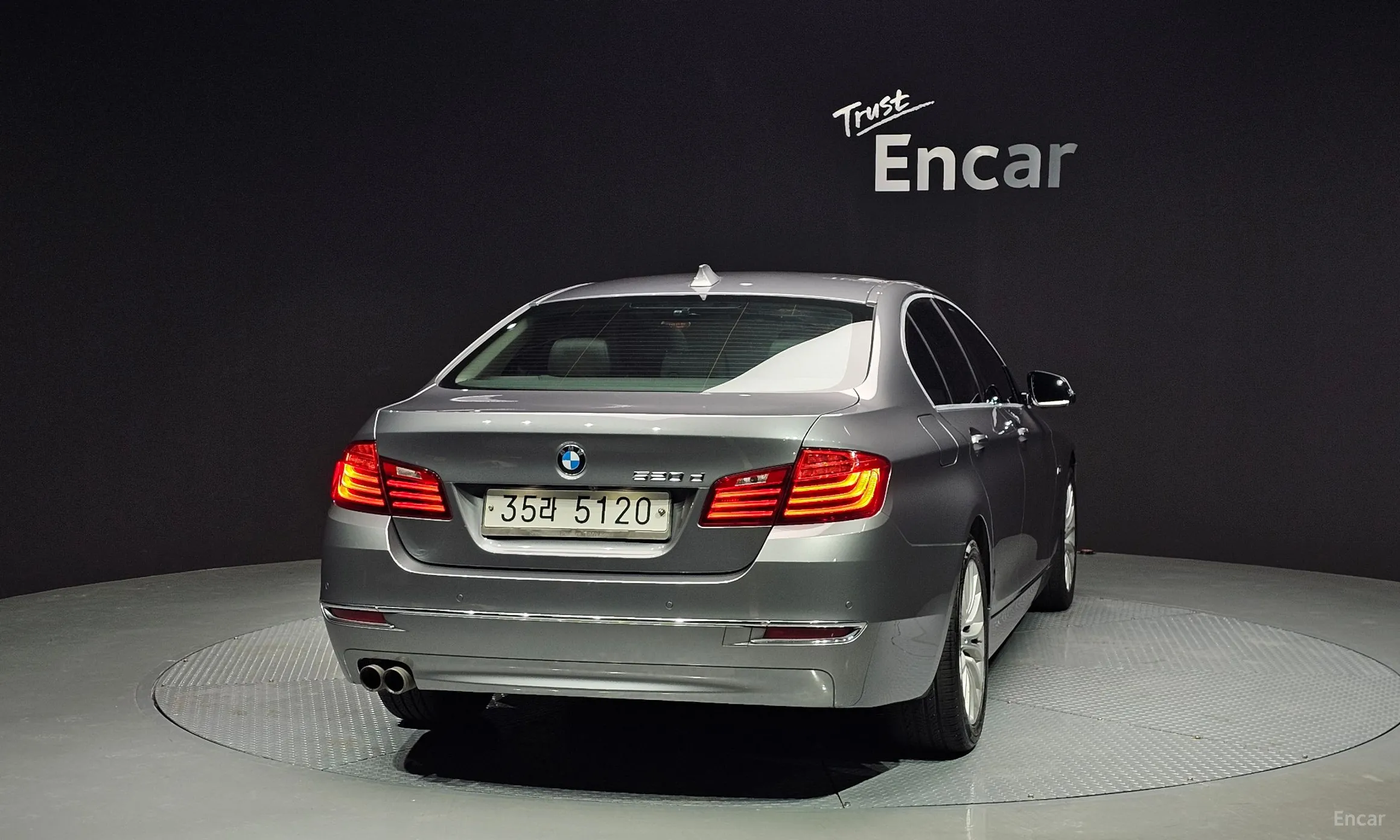 BMW 5 Series (F10) превью 3