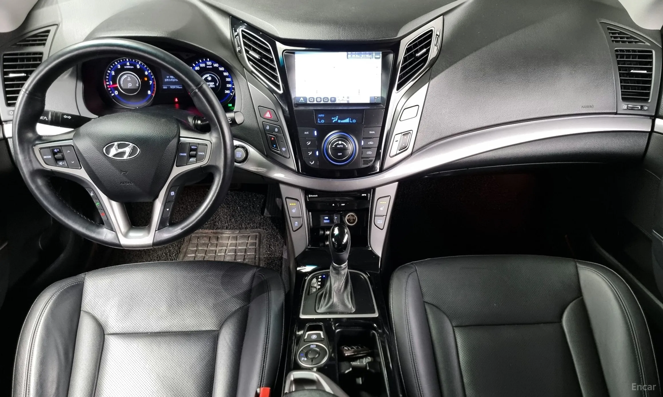 Hyundai i40 saloon превью 4