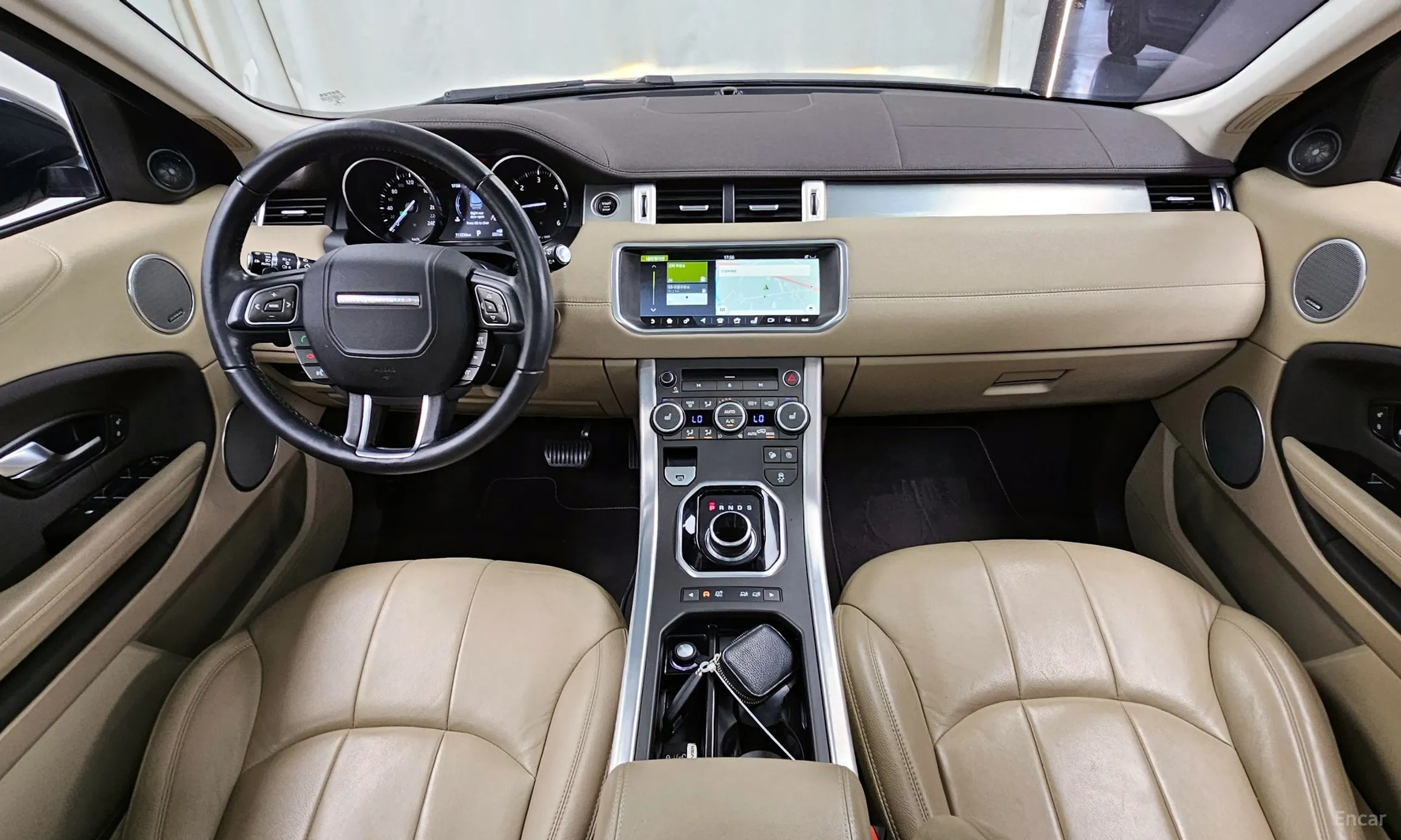 Land Rover Range Rover Evoque превью 4