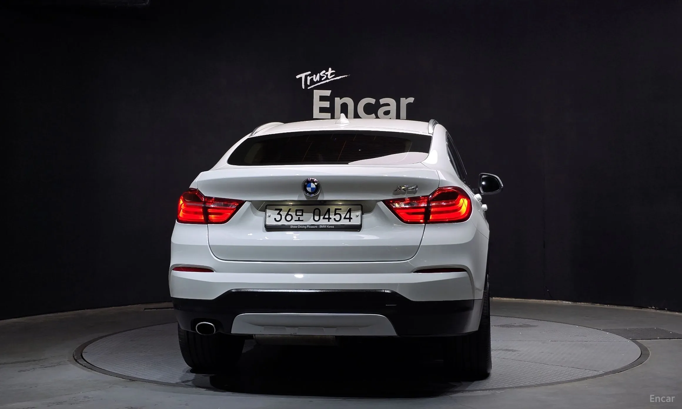 BMW X4 (F26) превью 3