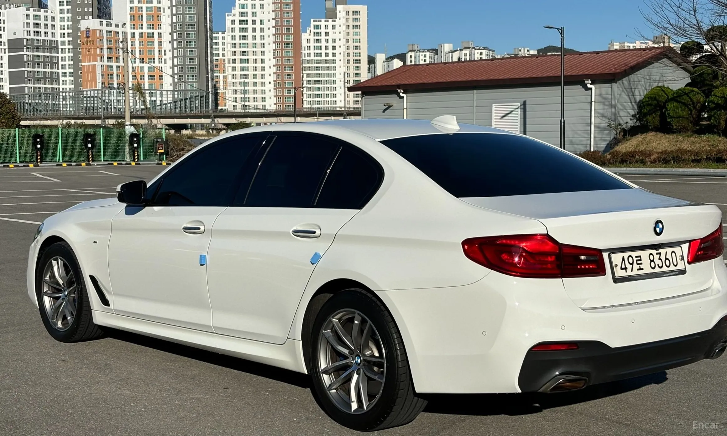 BMW 5 Series (G30) превью 3
