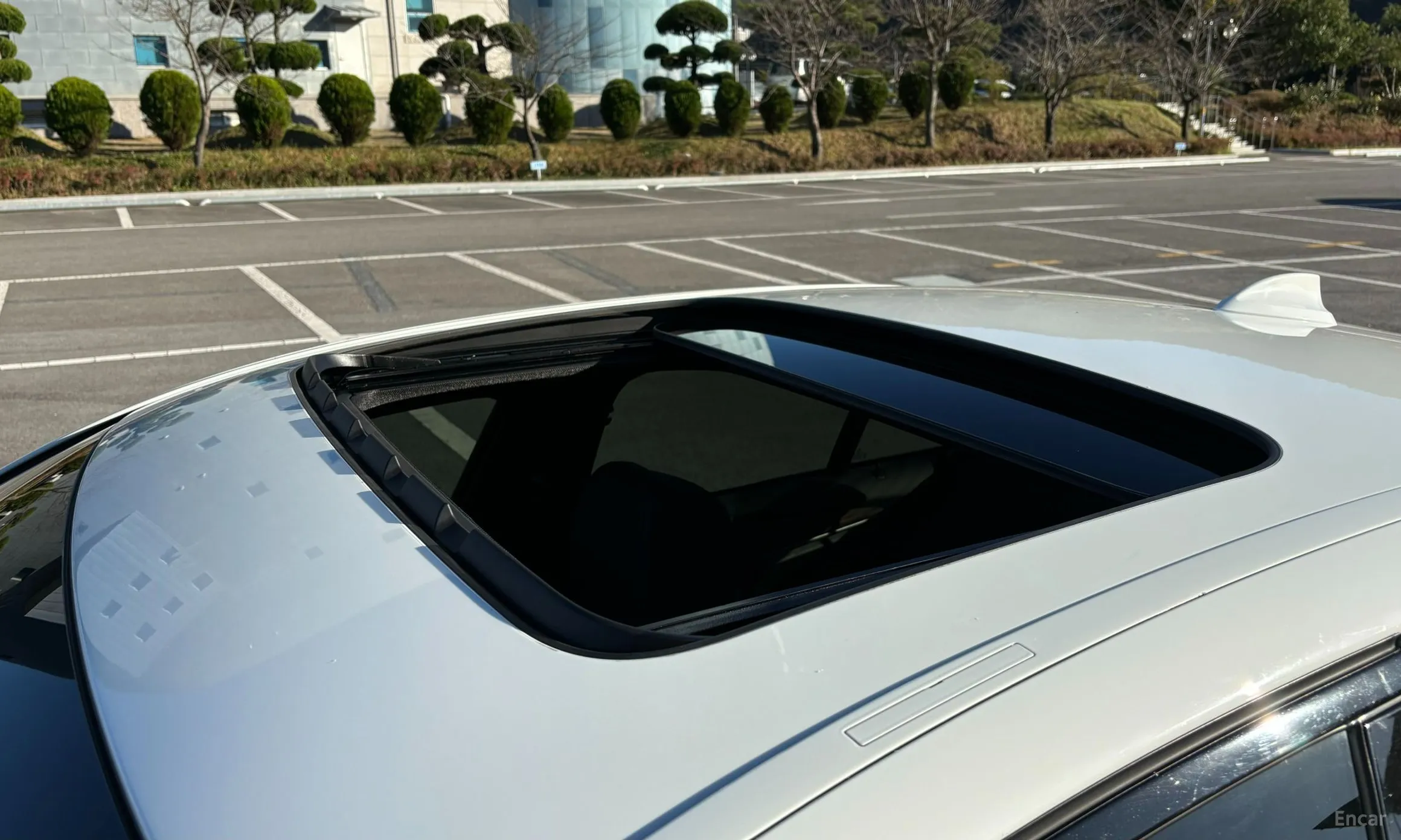 BMW 5 Series (G30) превью 4