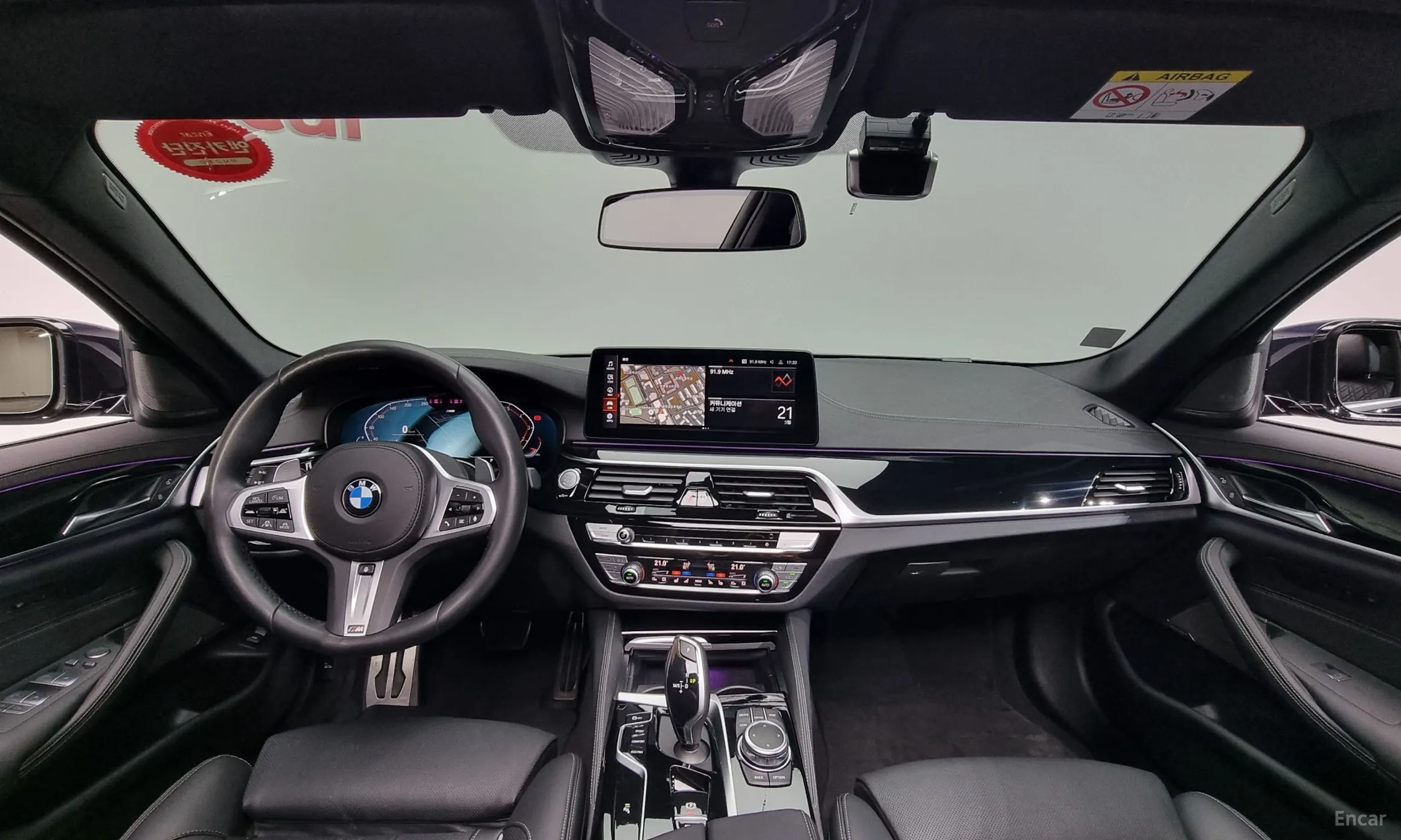 BMW 5 Series (G30) превью 4