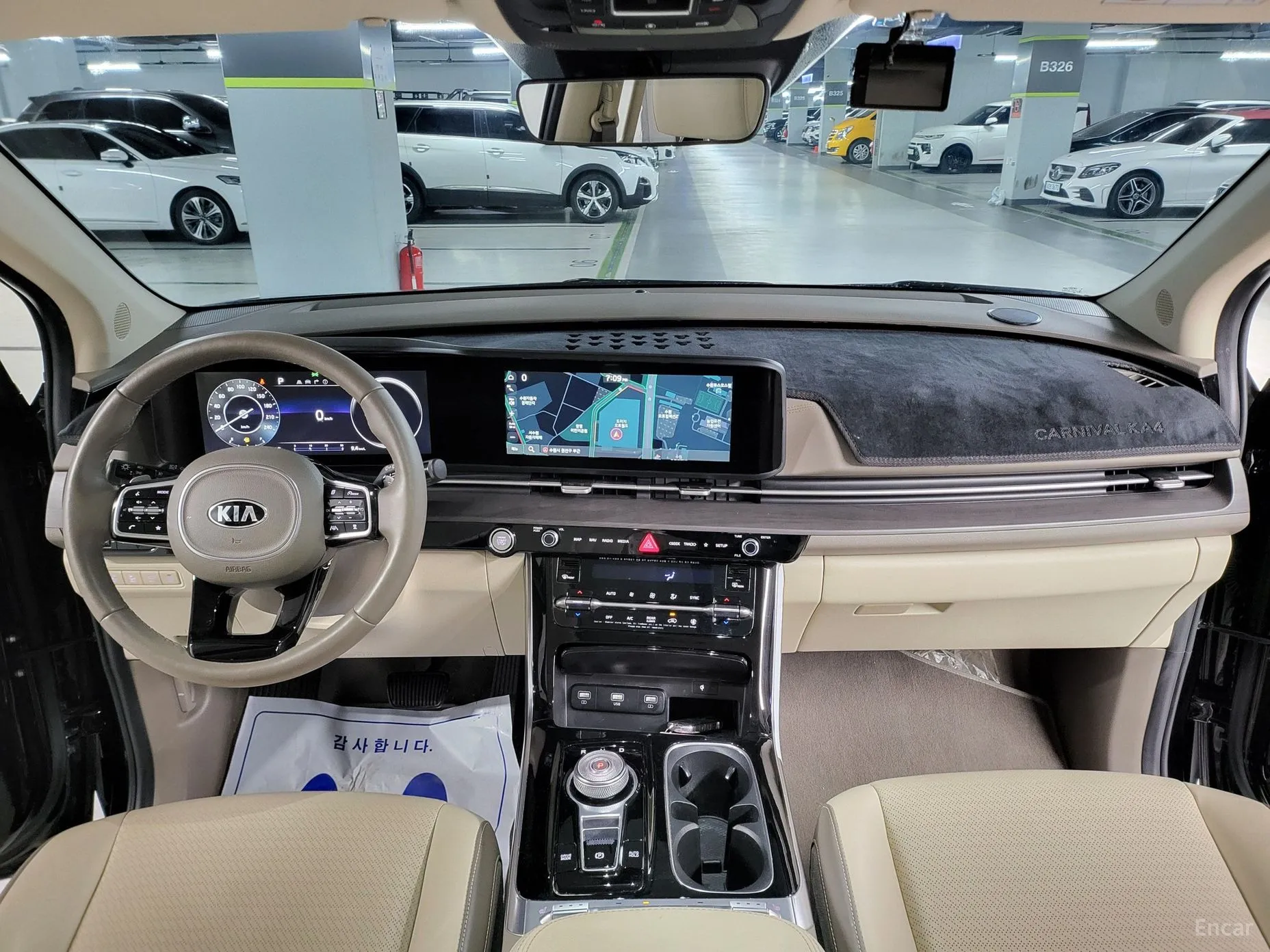 Kia Carnival Gen 4 превью 4