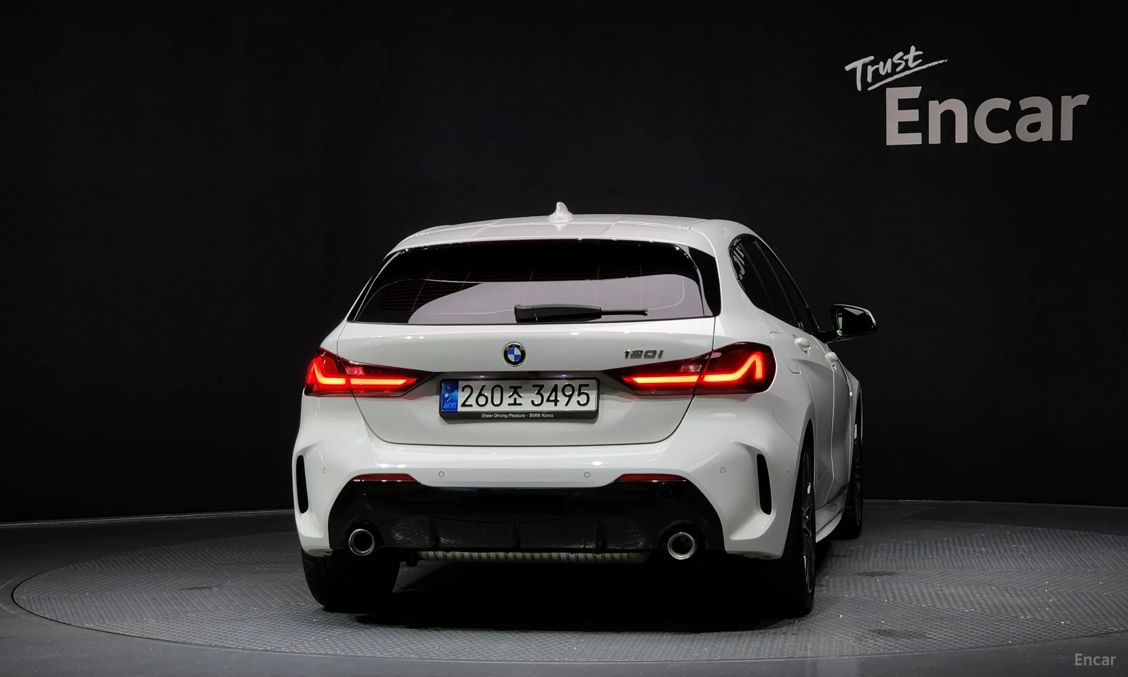 BMW 1 Series (F40) превью 3