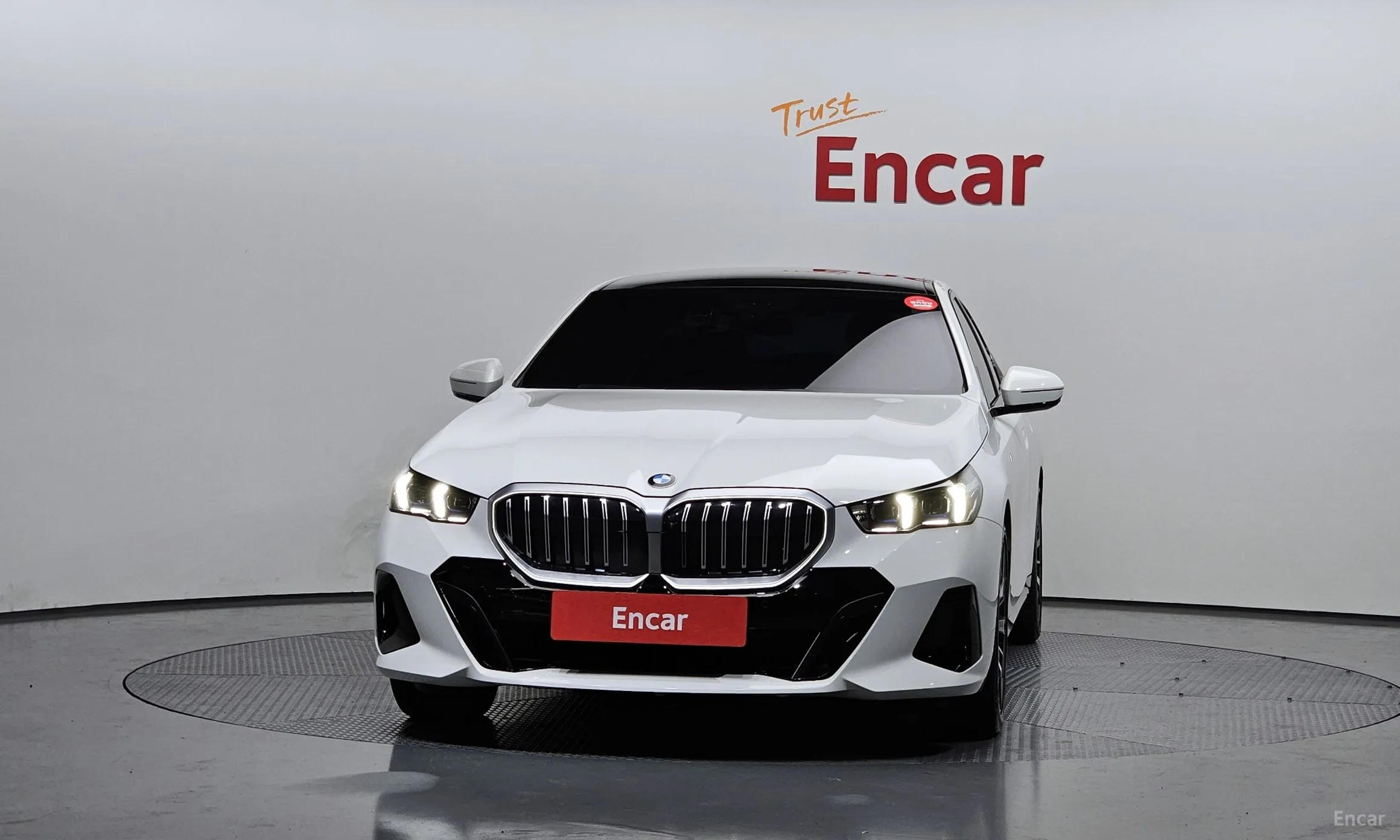 BMW 5 Series (G60)