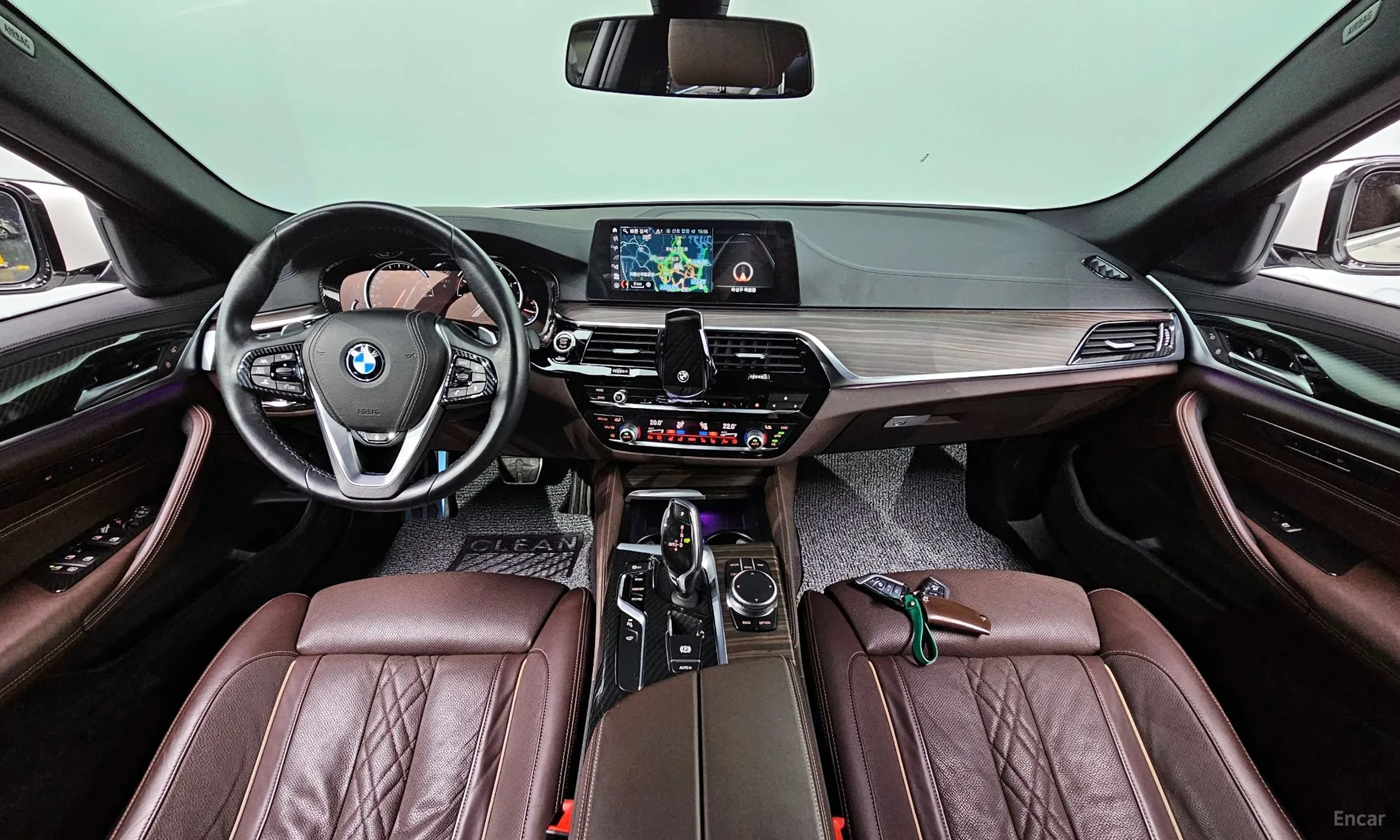 BMW 5 Series (G30) превью 4