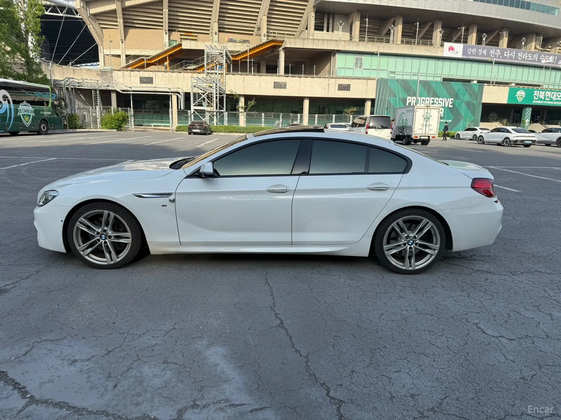 BMW 6 Series (F12)