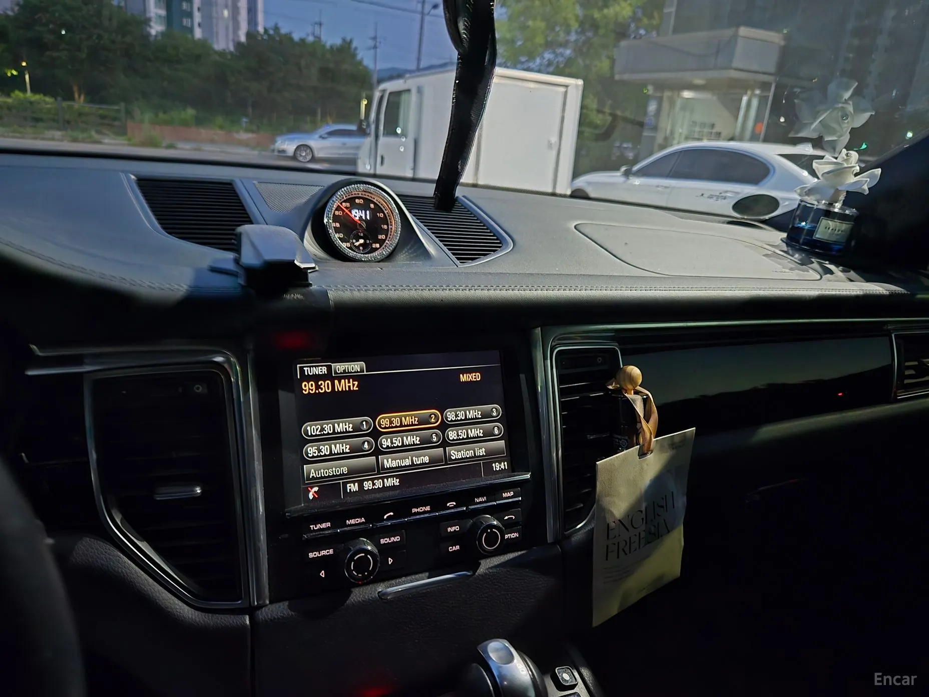 Porsche Macan превью 4