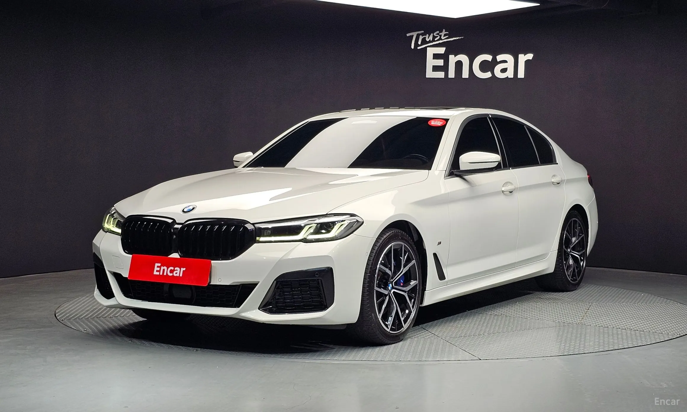 BMW 5 Series (G30)