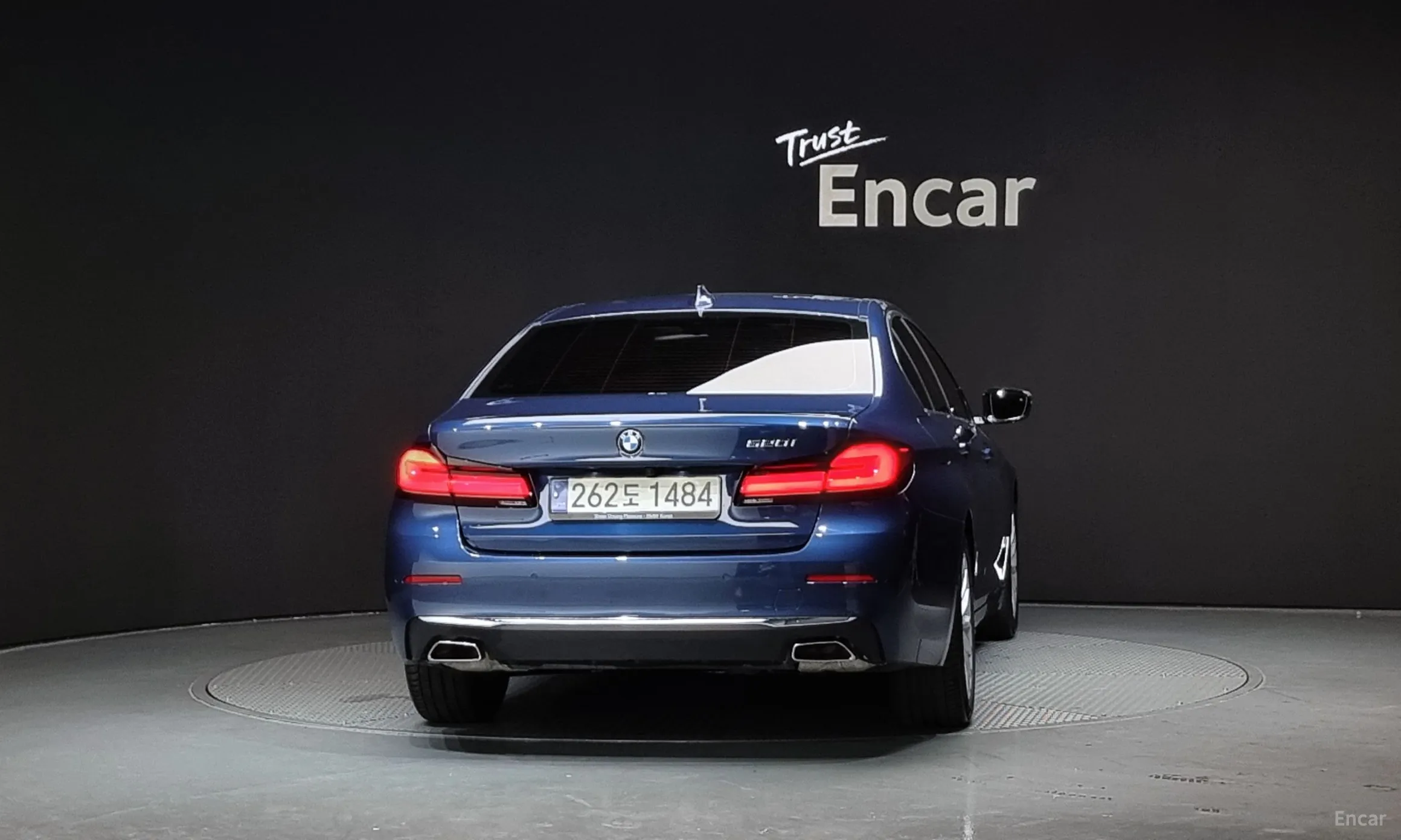 BMW 5 Series (G30) превью 3