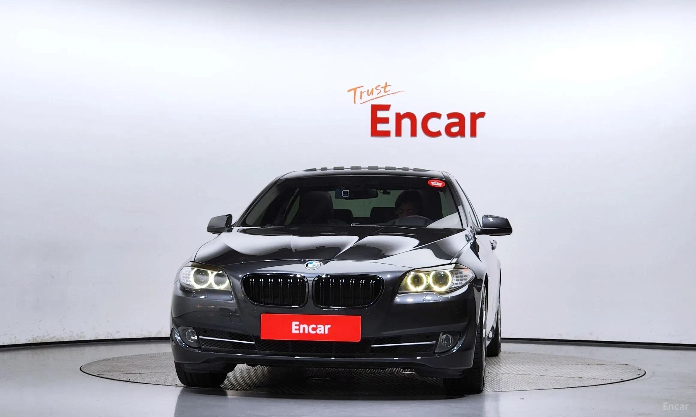 BMW 5 Series (F10) превью 2