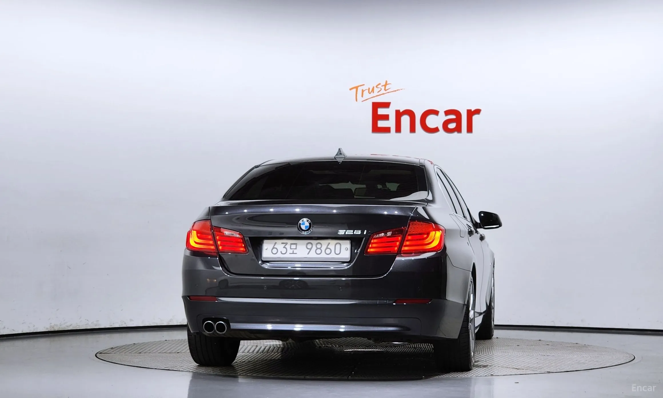 BMW 5 Series (F10) превью 3