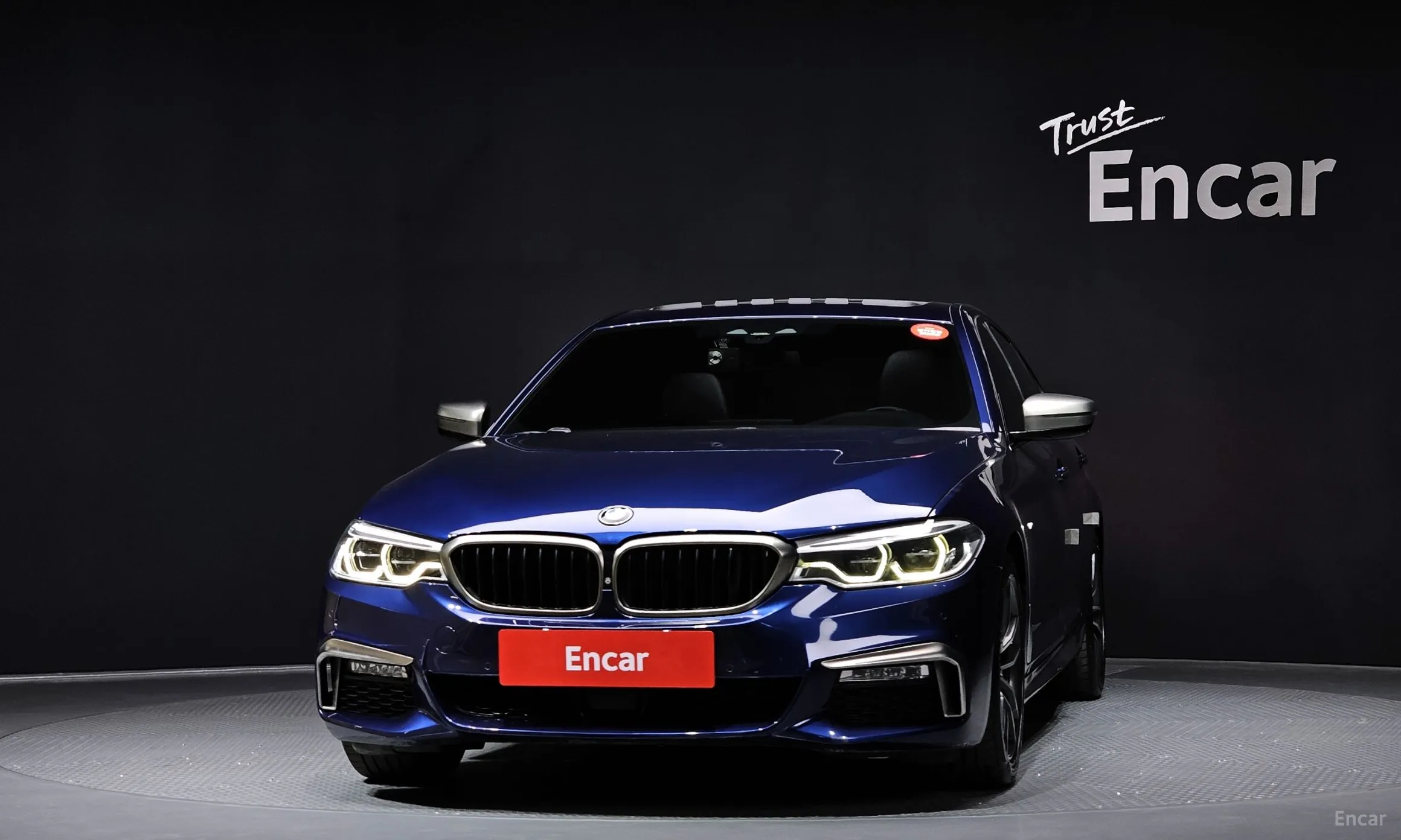 BMW 5 Series (G30) превью 2