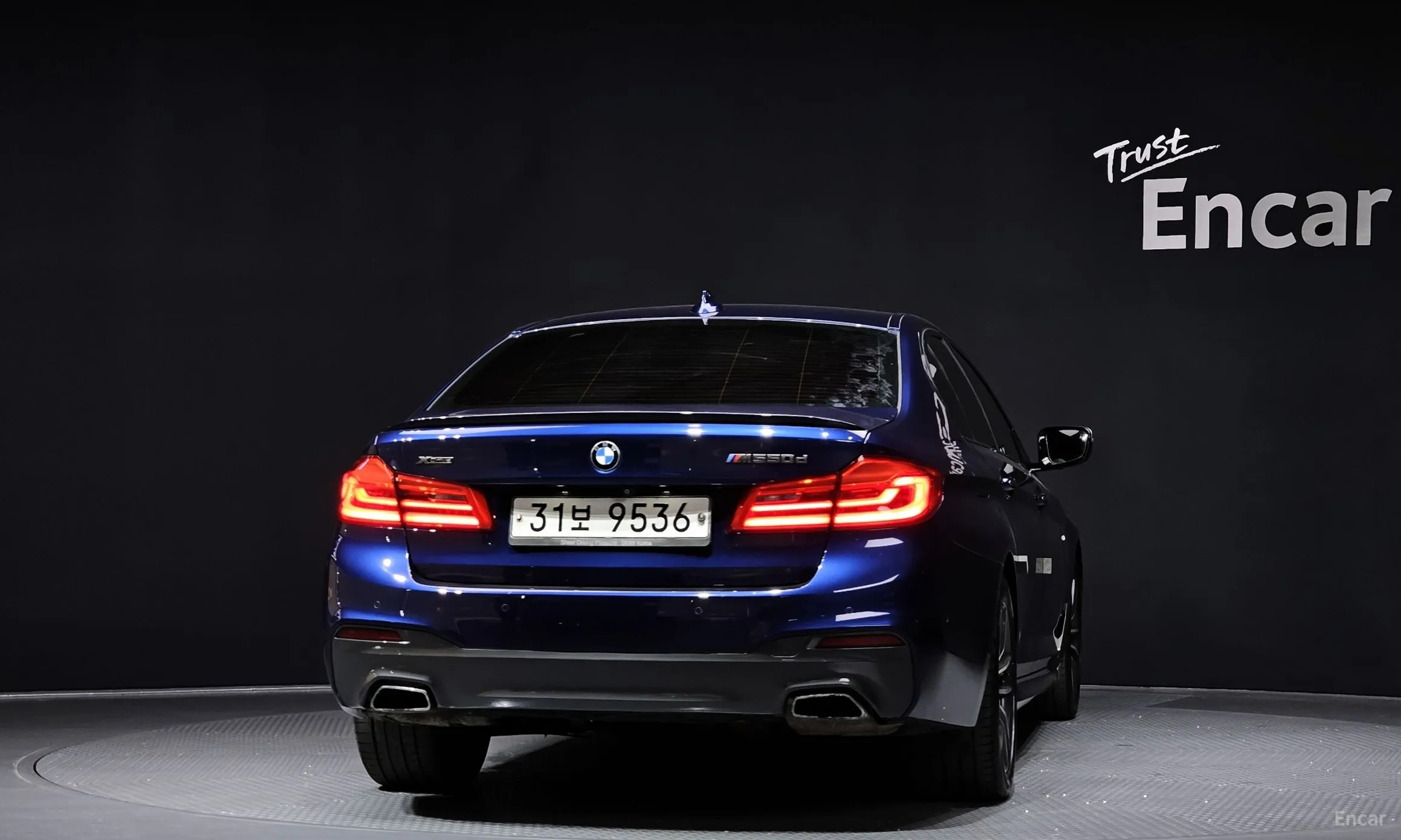 BMW 5 Series (G30) превью 3