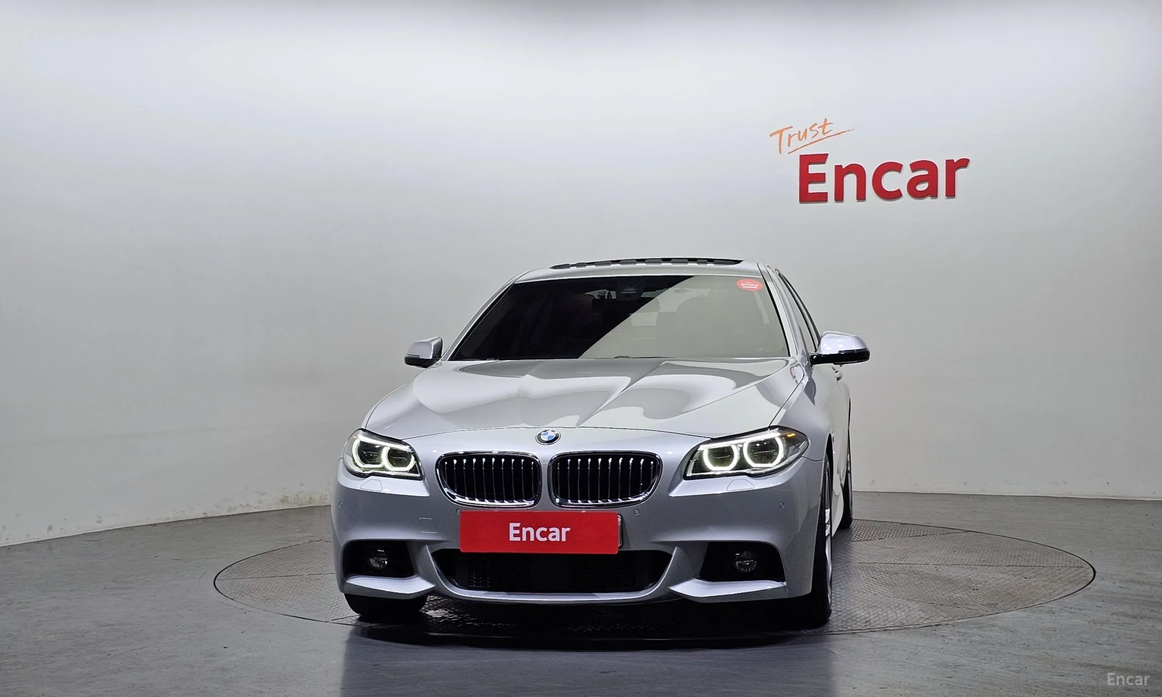 BMW 5 Series (F10) превью 2