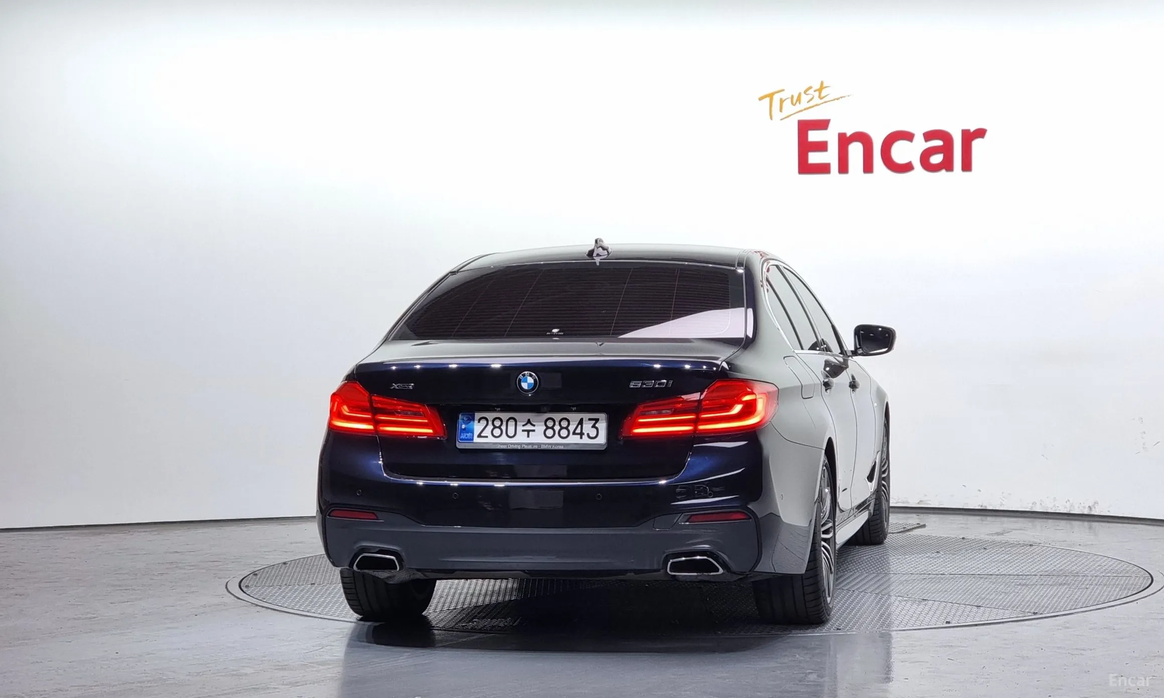 BMW 5 Series (G30) превью 3