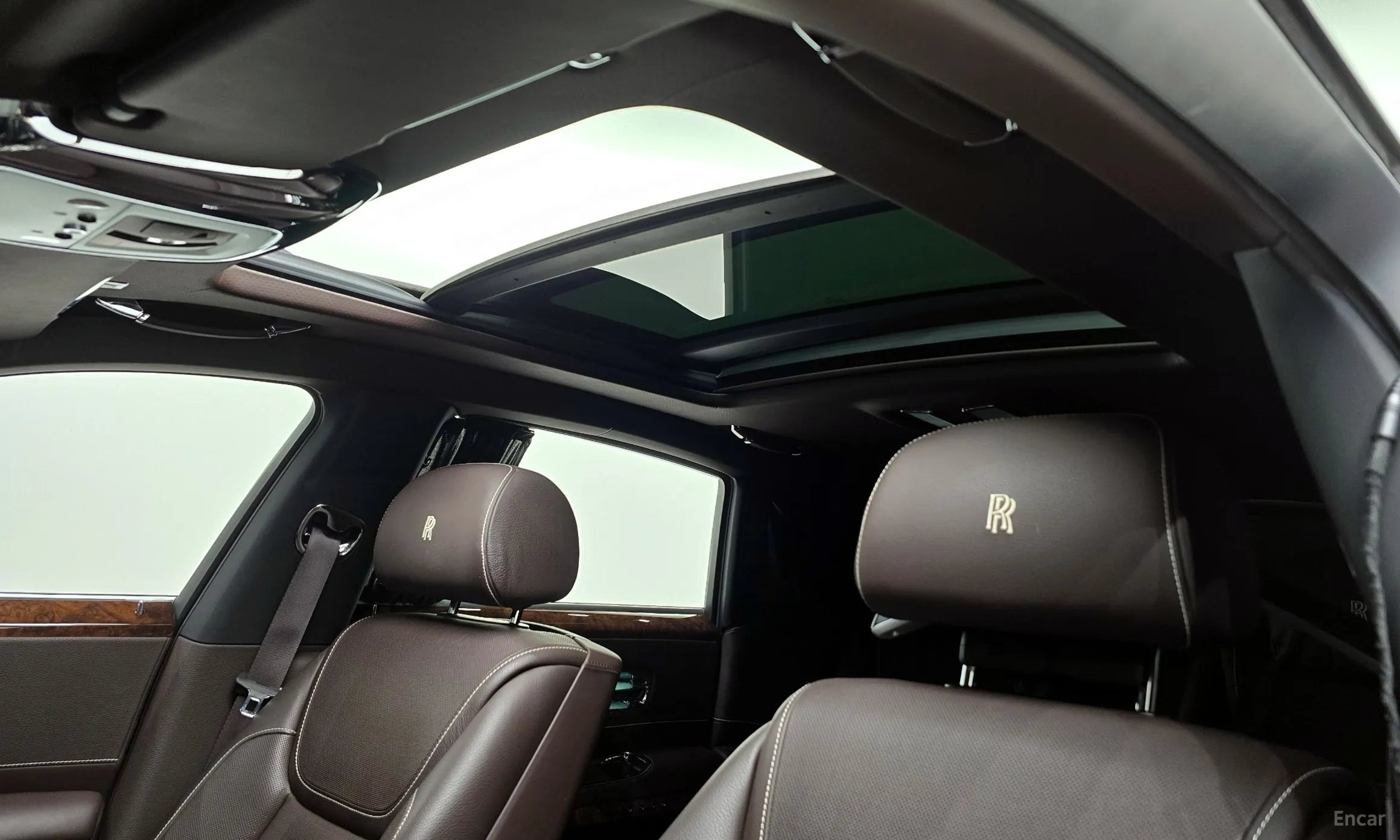Rolls-Royce Ghost превью 18