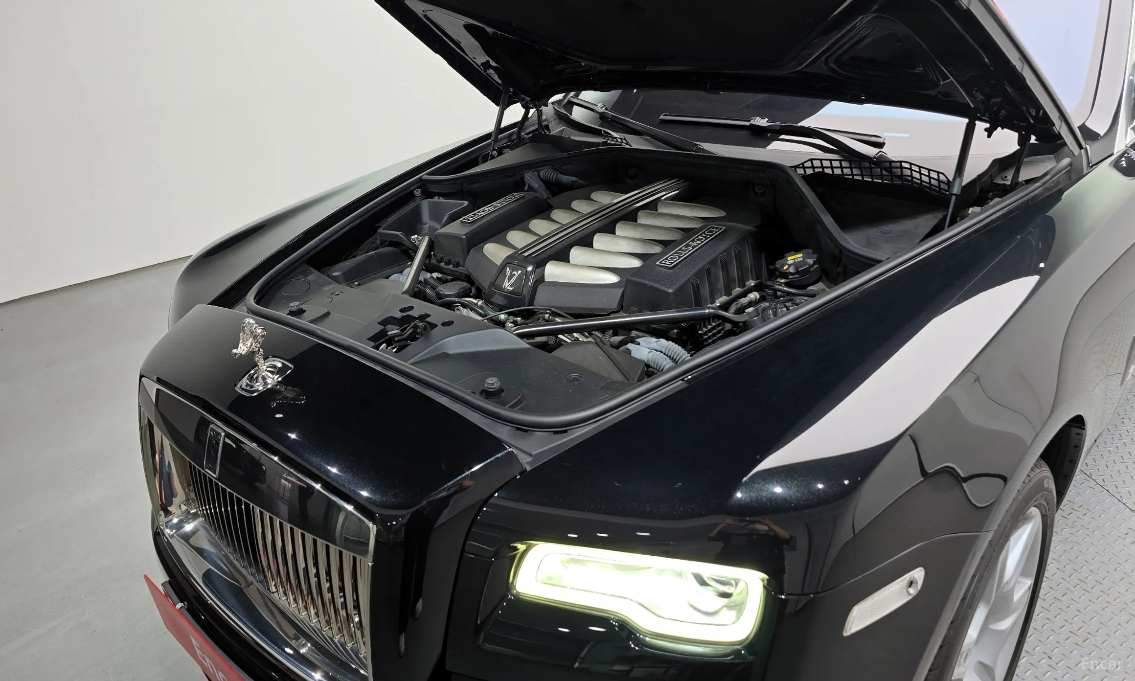 Rolls-Royce Ghost превью 6